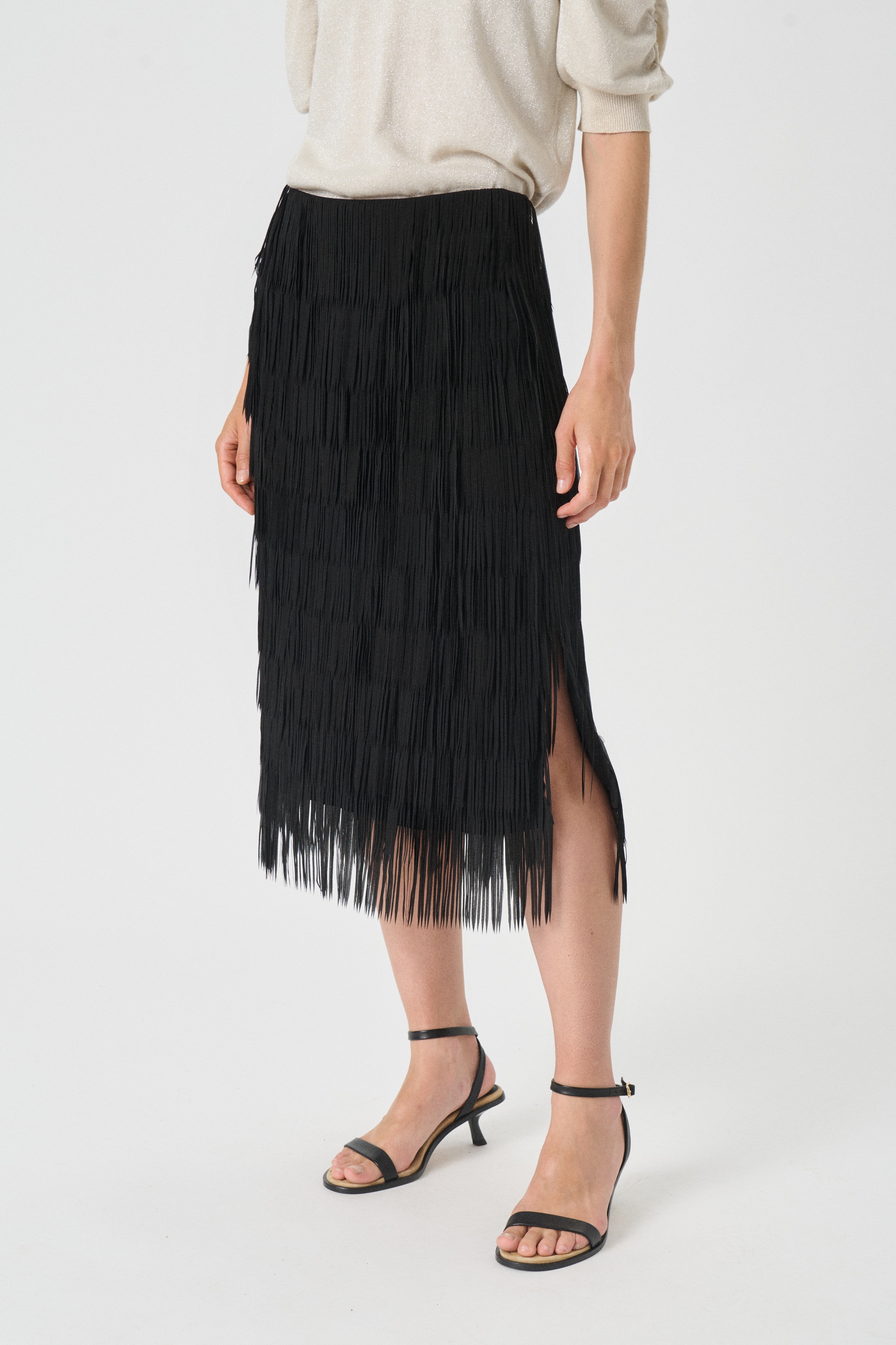 VioraPW Skirt LOOKBOOK FRONT 30310169-194008