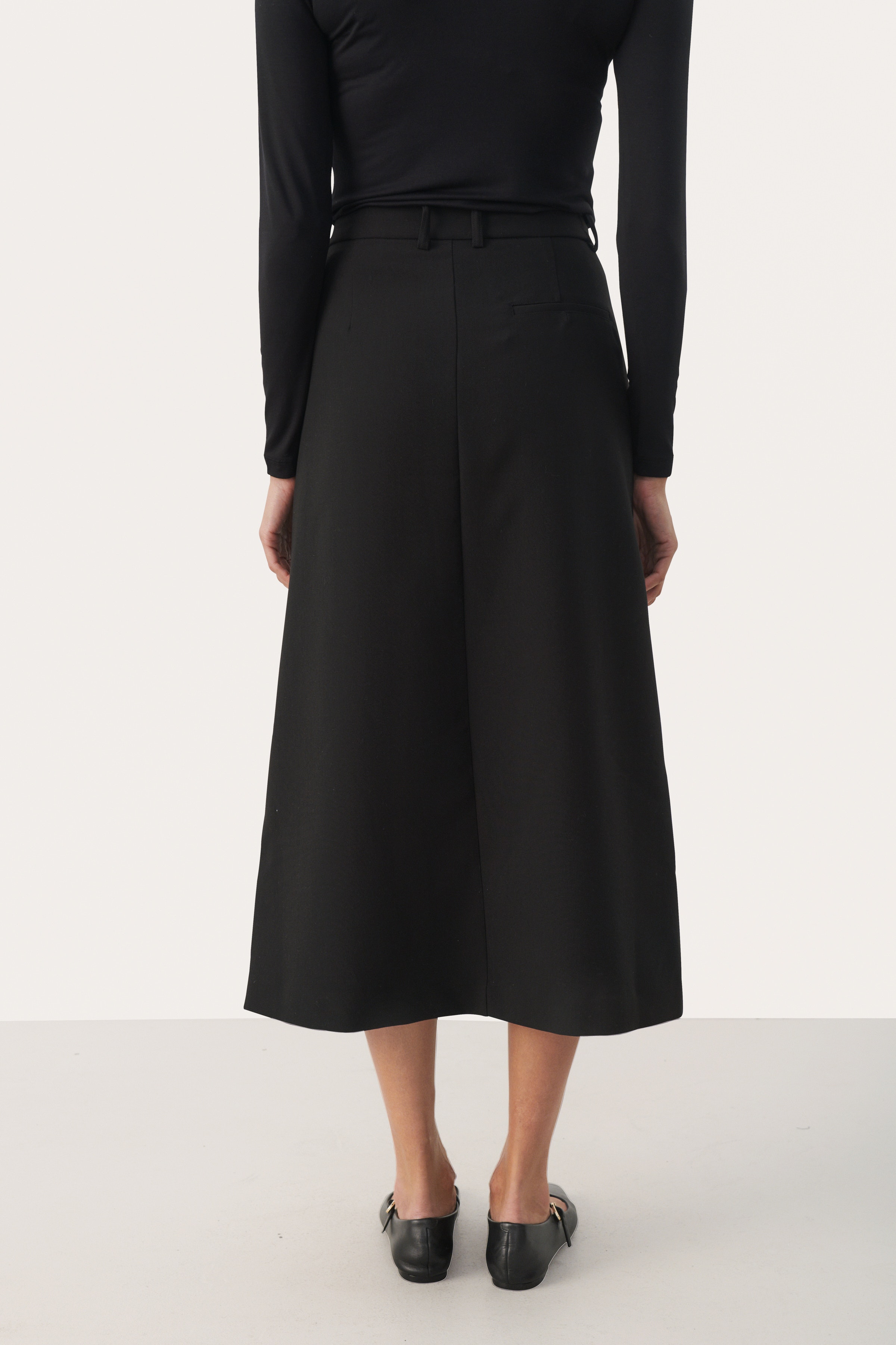 EmelinaPW Long skirt LOOKBOOK BACK 30309028-194008