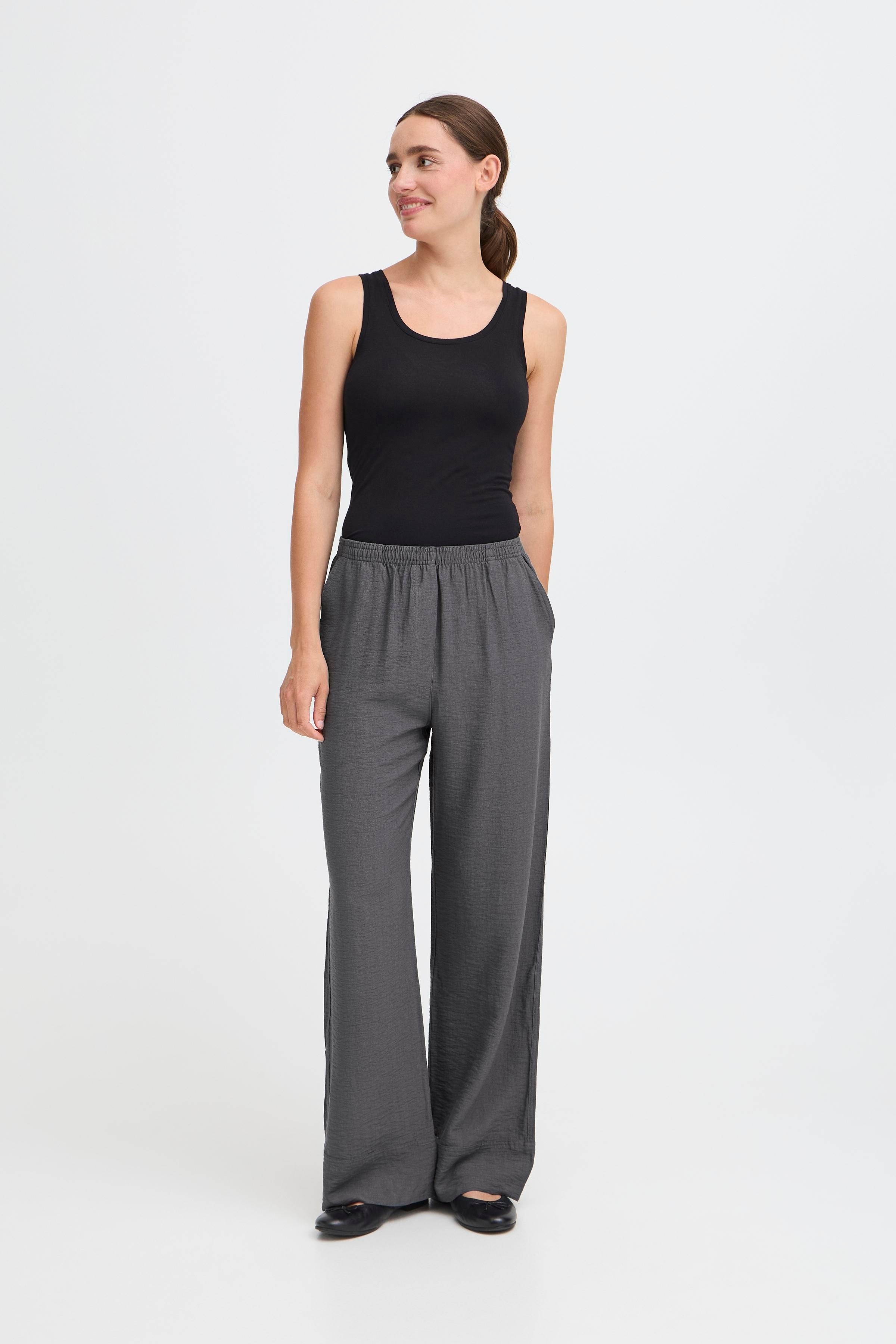 IHFAZIMA Trousers LOOKBOOK FRONT 20124201-190203