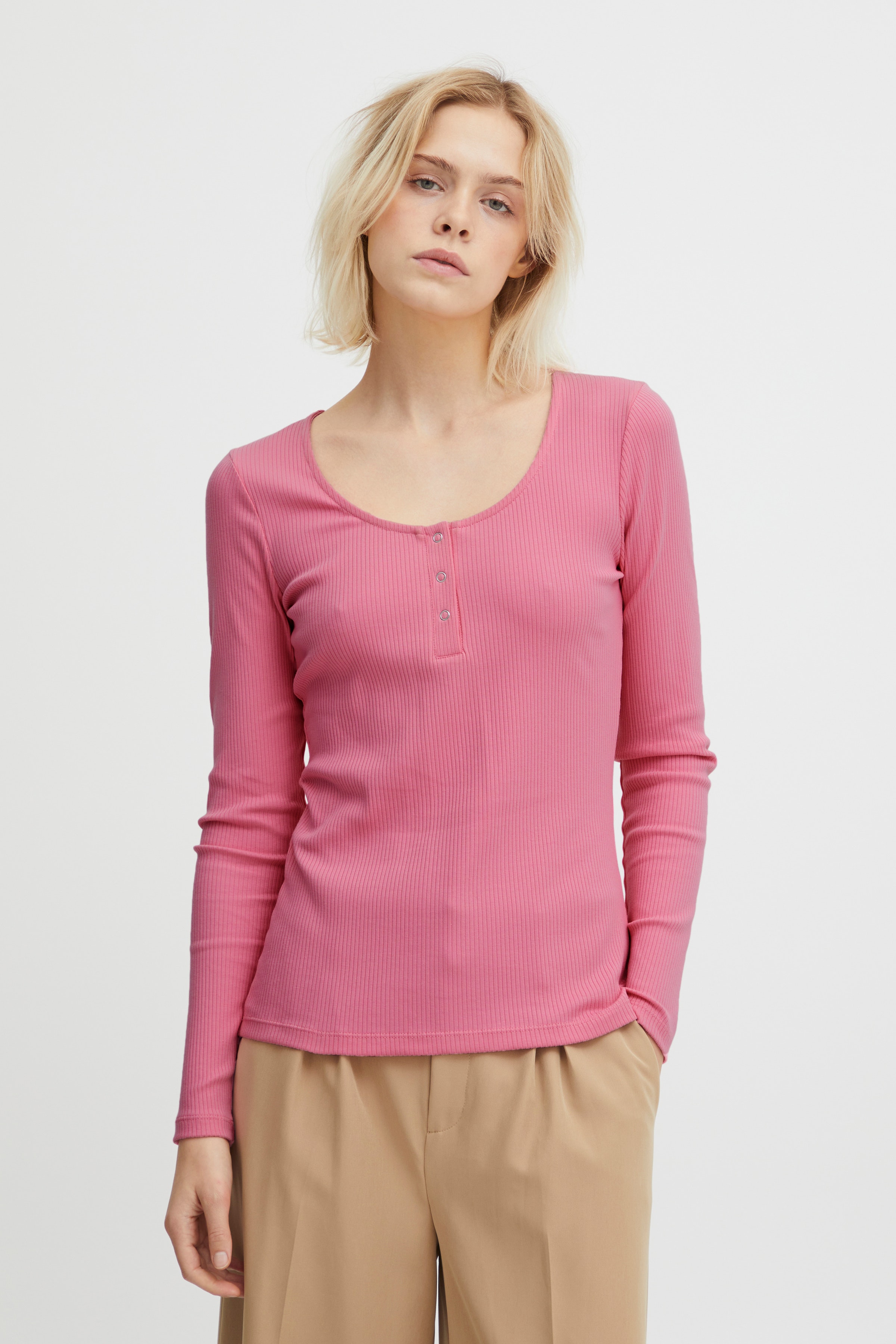 IHSUPER T-shirt LOOKBOOK FRONT 20114881-172120