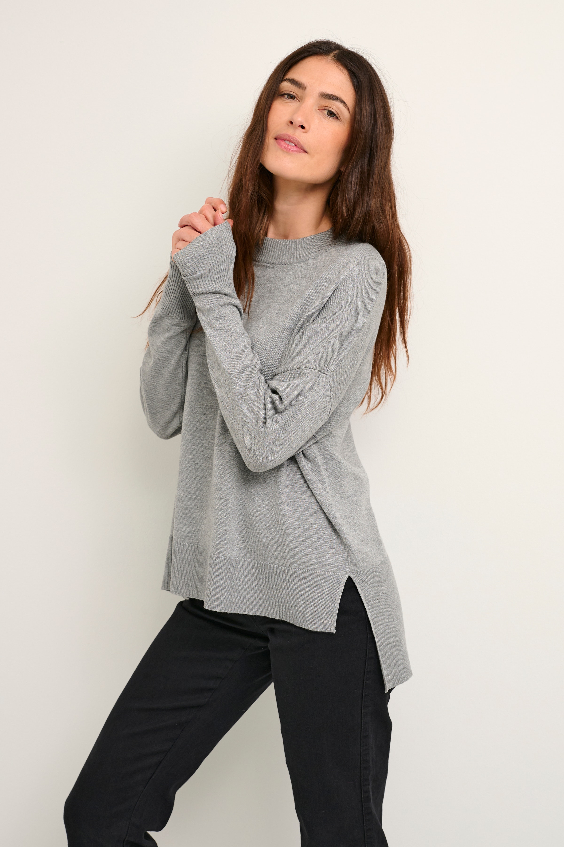 BPalona Pullover LOOKBOOK FRONT 10590383-100123B