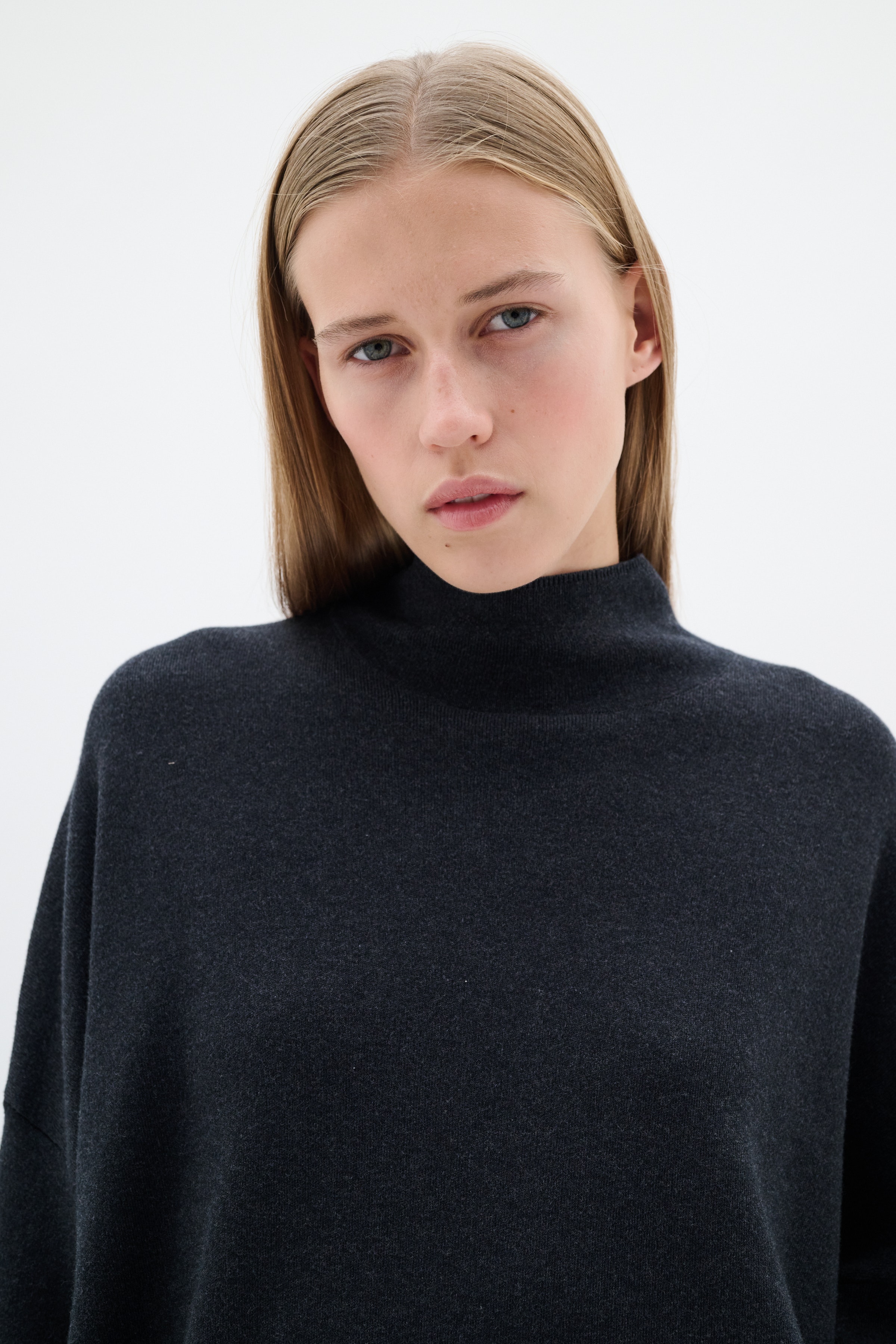 TenleyIW Turtleneck Pullover LOOKBOOK DETAIL 30106490-300596