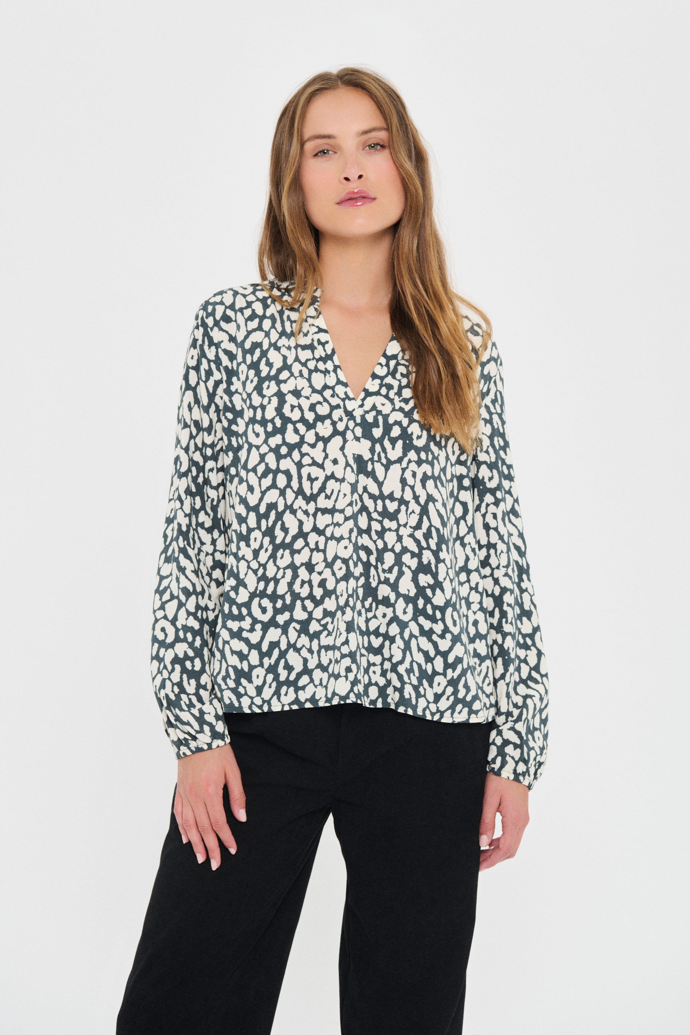 EdaSZ Blus LOOKBOOK FRONT 30513523-304099