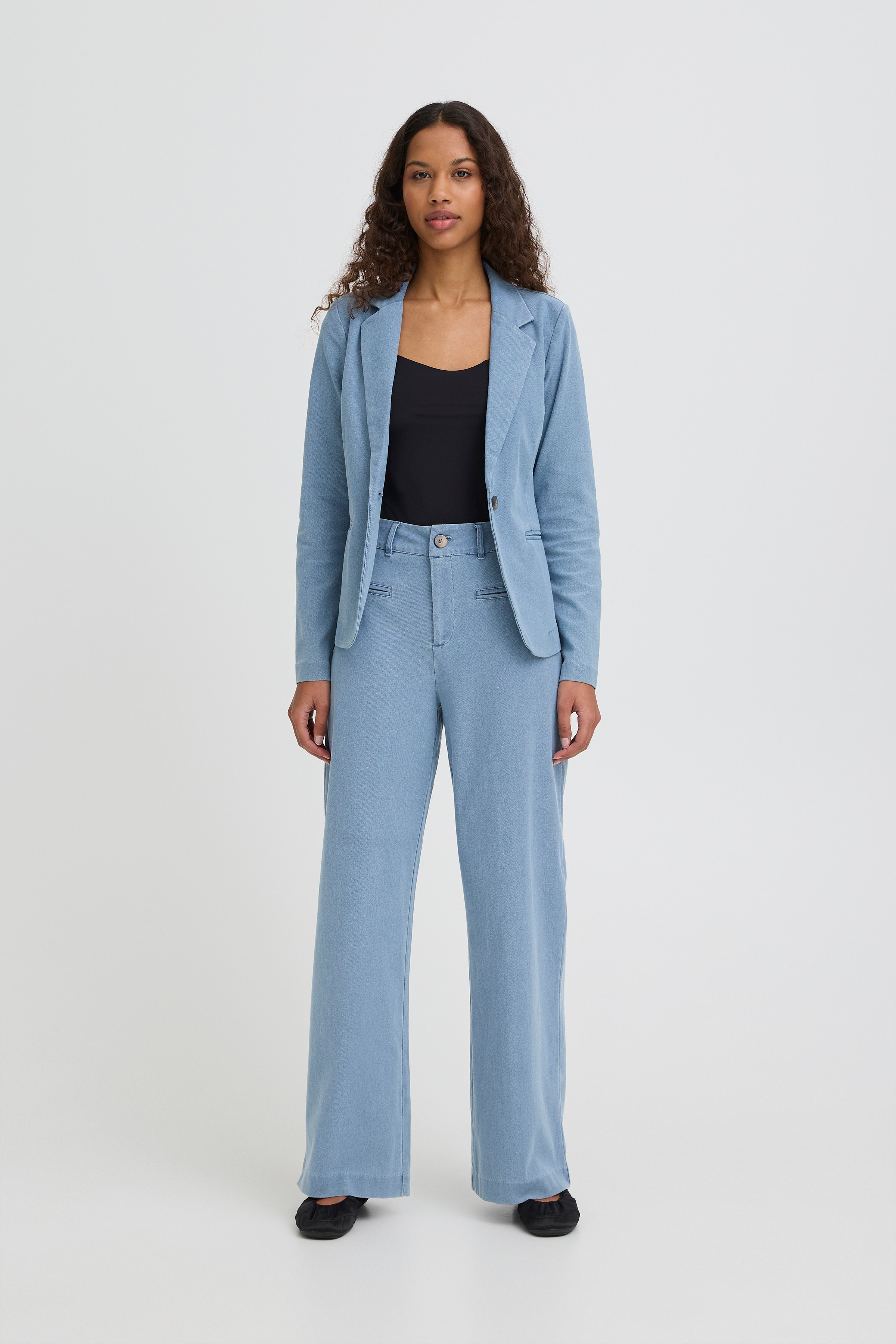 IHKATE Hose LOOKBOOK FRONT 20124291-204437