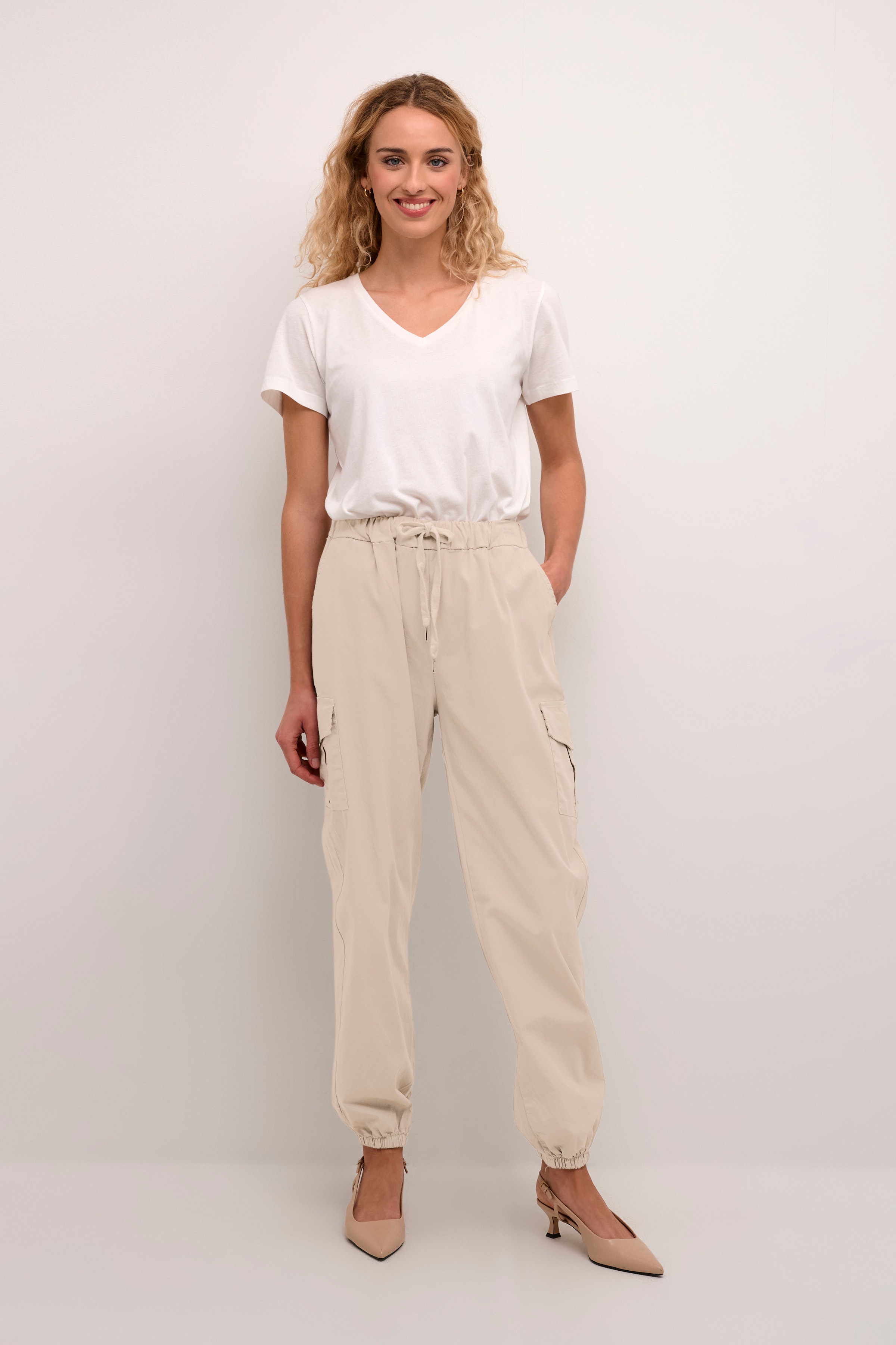 CRYvette Trousers LOOKBOOK FRONT 10613450-151305