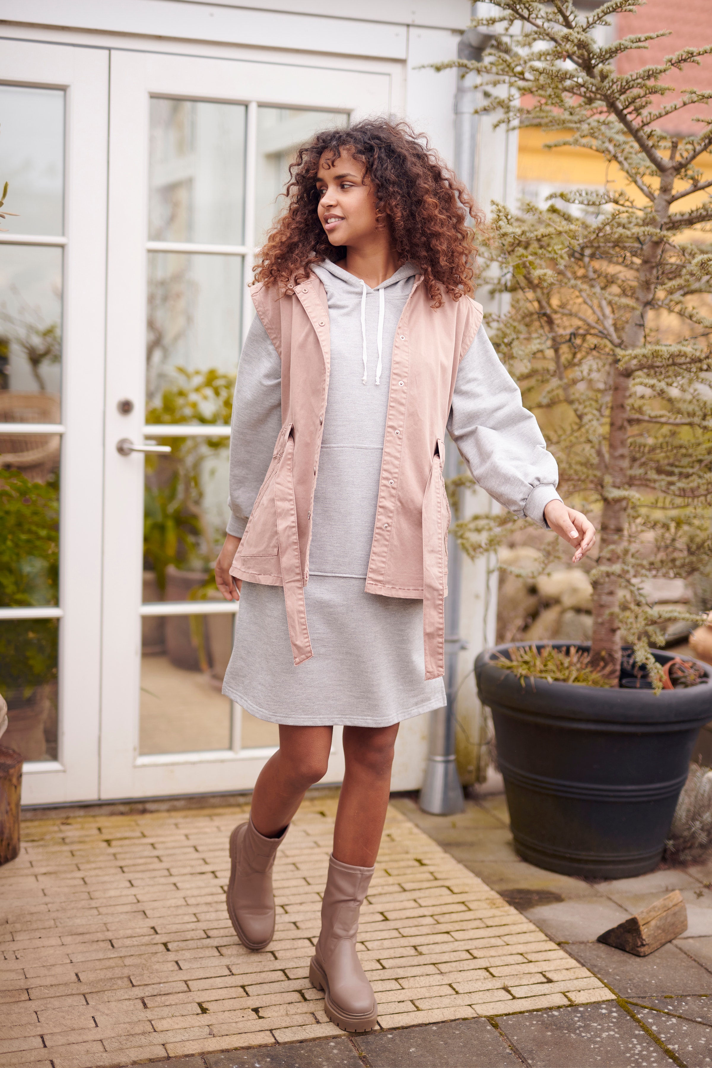 CREmiska Sweat Kleid LOCATION NONE 10650654-100391