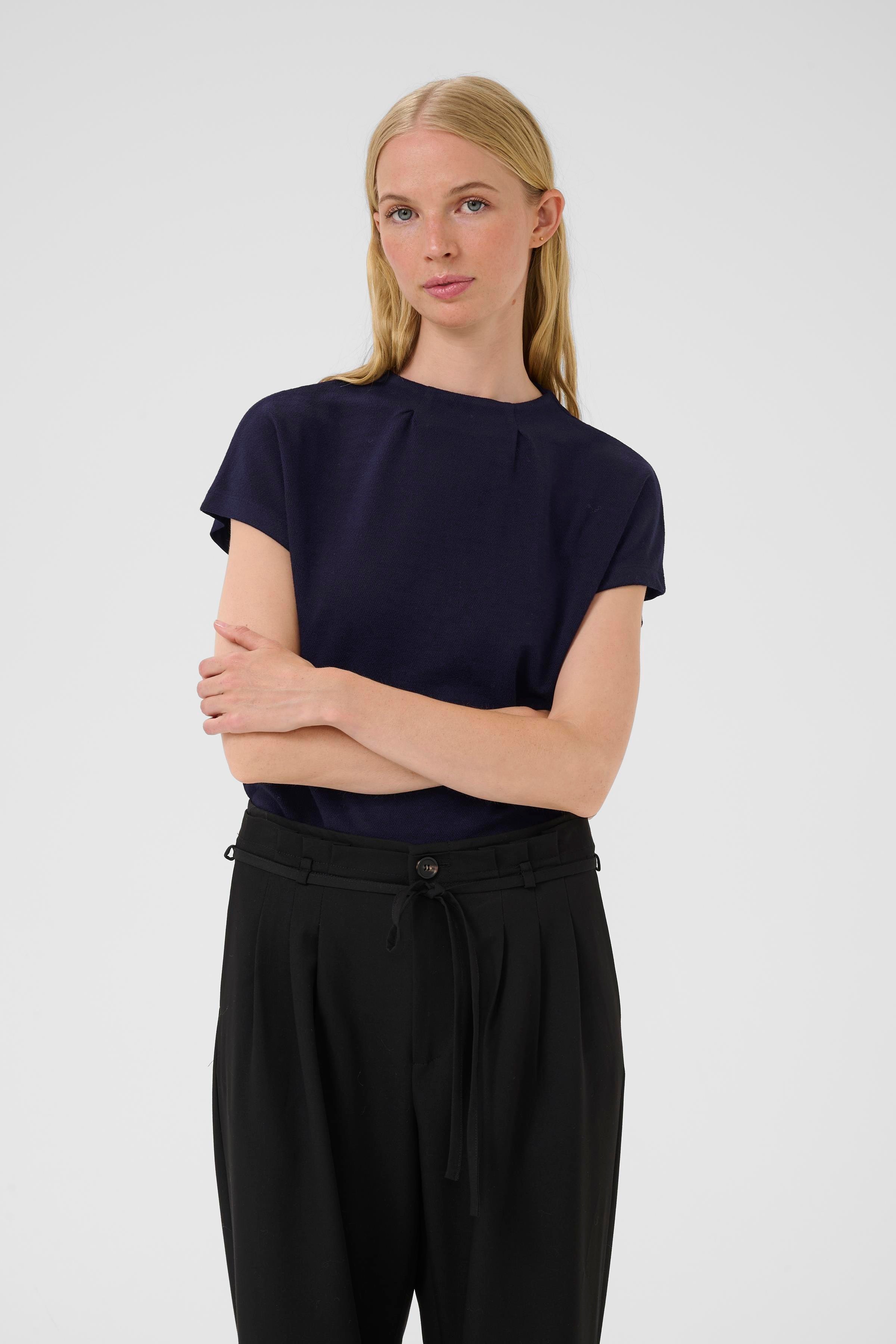 Dandy T-shirt LOOKBOOK FRONT 10102010-193924