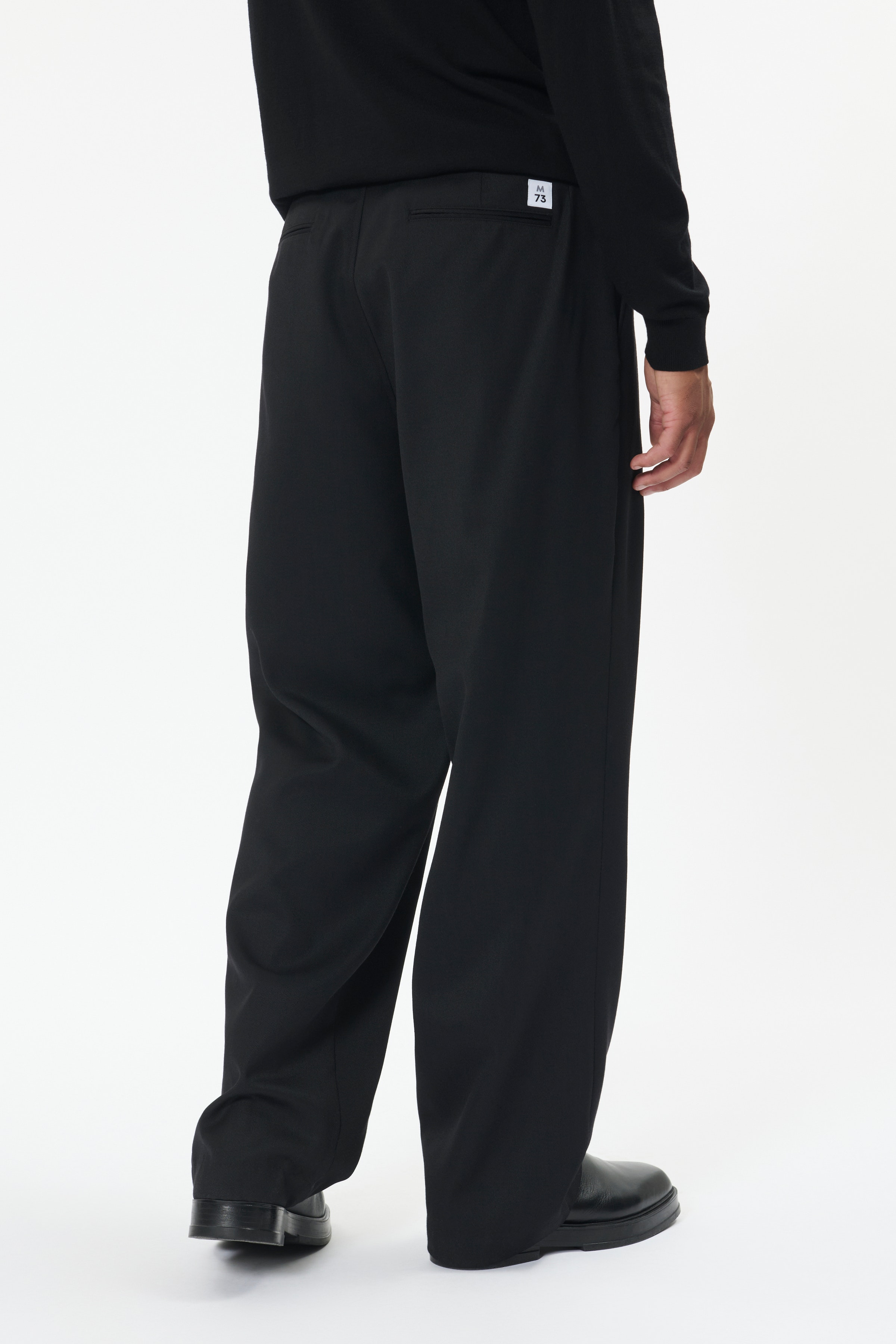 MAchino Trousers LOOKBOOK BACK 30208810-300275