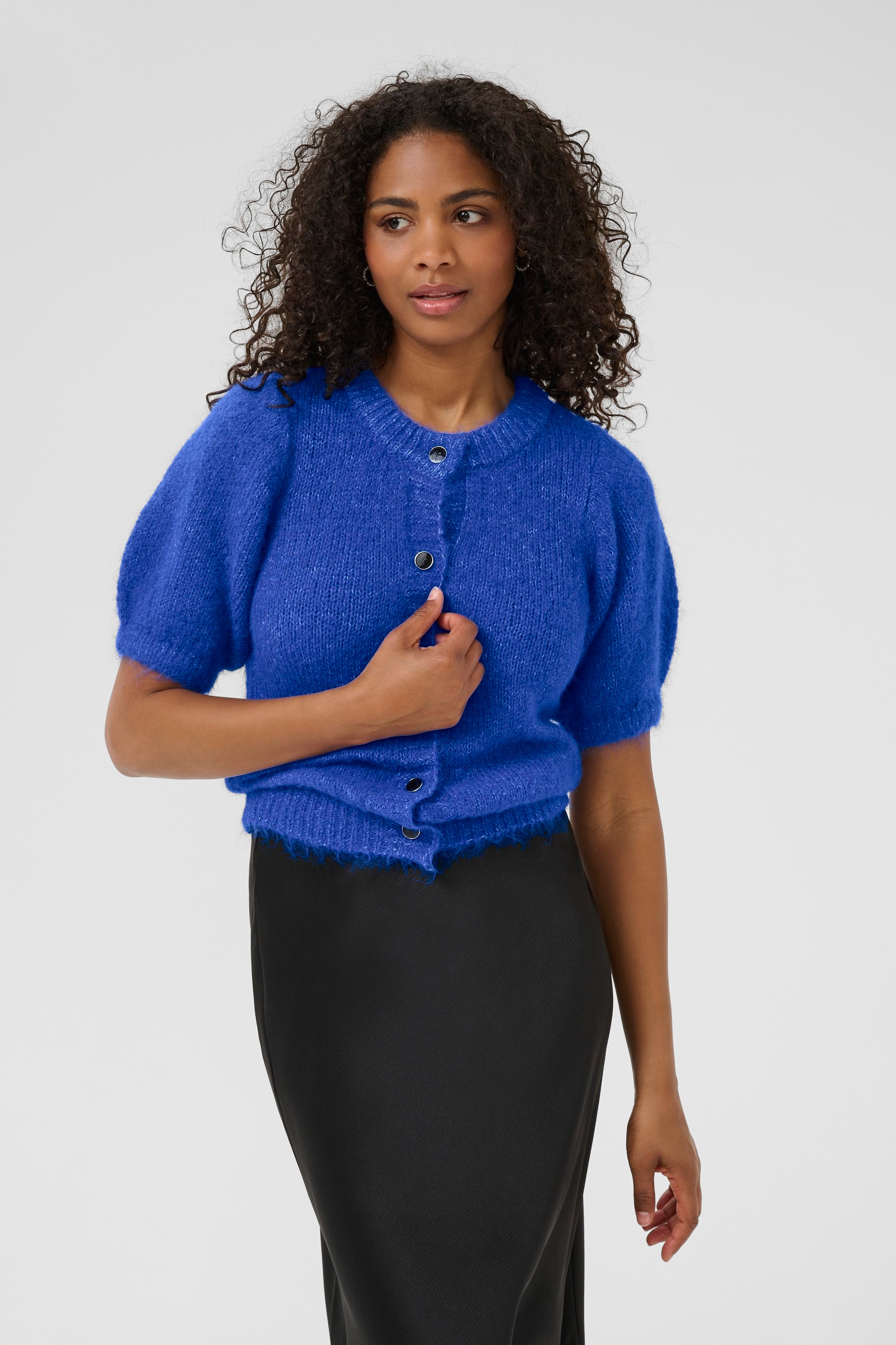 KAemilie Cardigan LOOKBOOK FRONT 10510296-193952