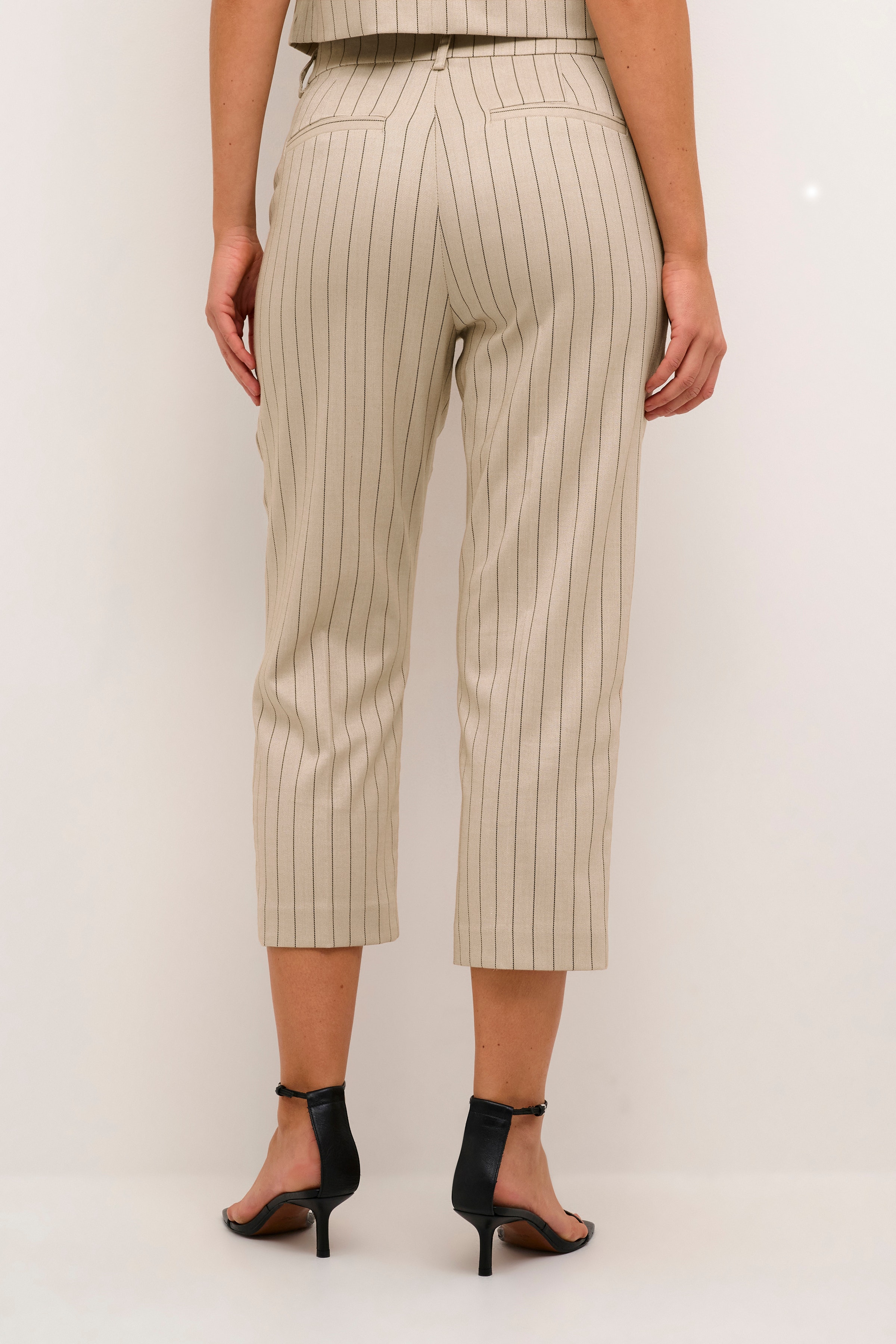 KAagathe Trousers LOOKBOOK BACK 10508754-105962