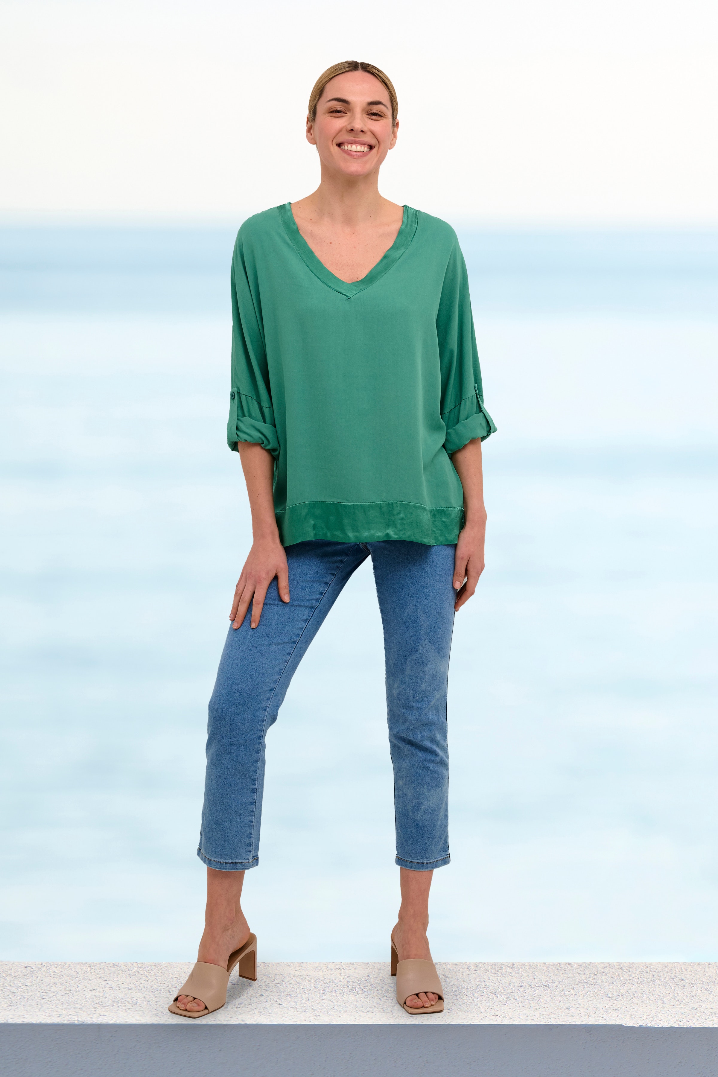 BPkylie Blus LOOKBOOK FRONT 40103452-400707
