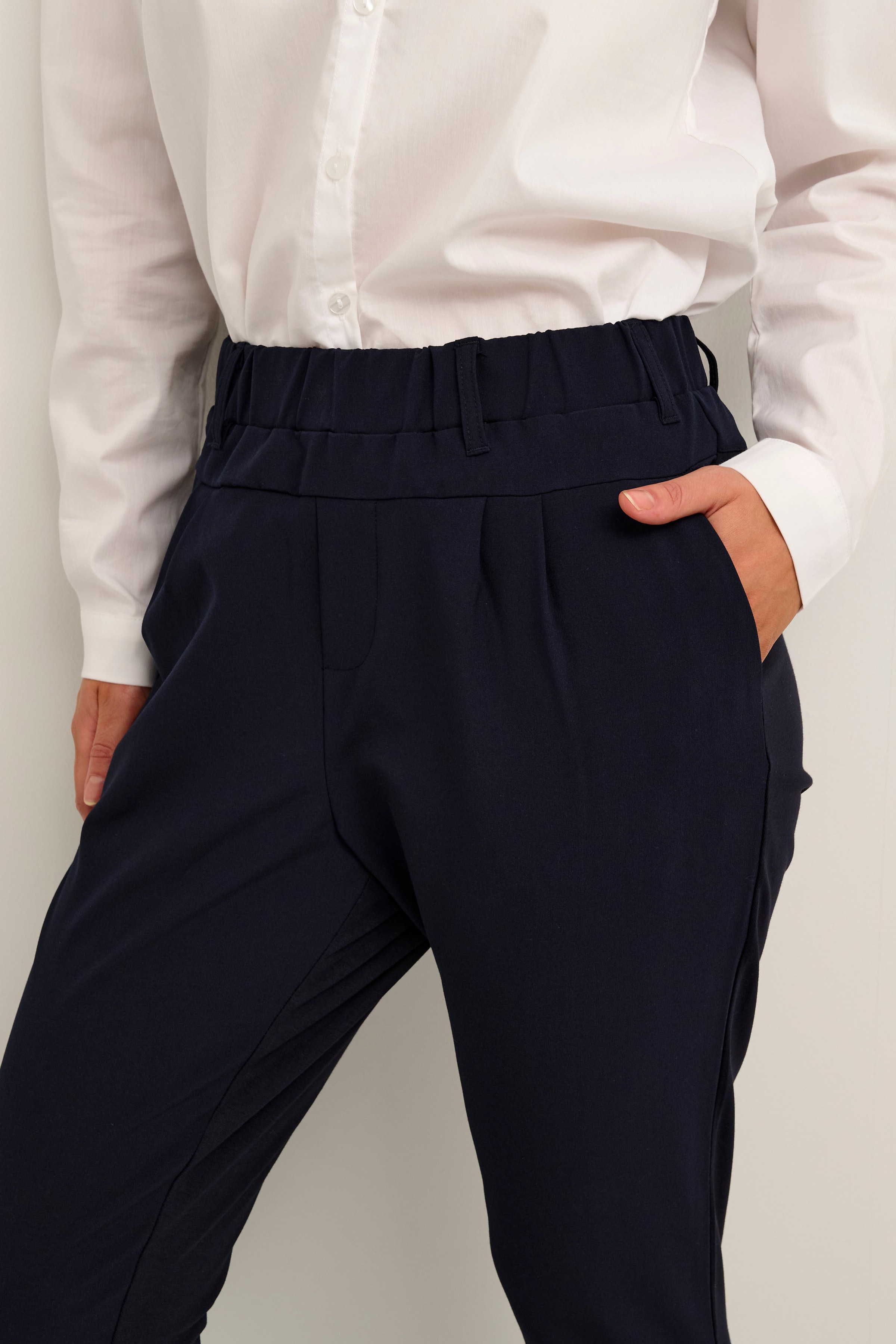 Jillian Bukser LOOKBOOK DETAIL 501021-52737