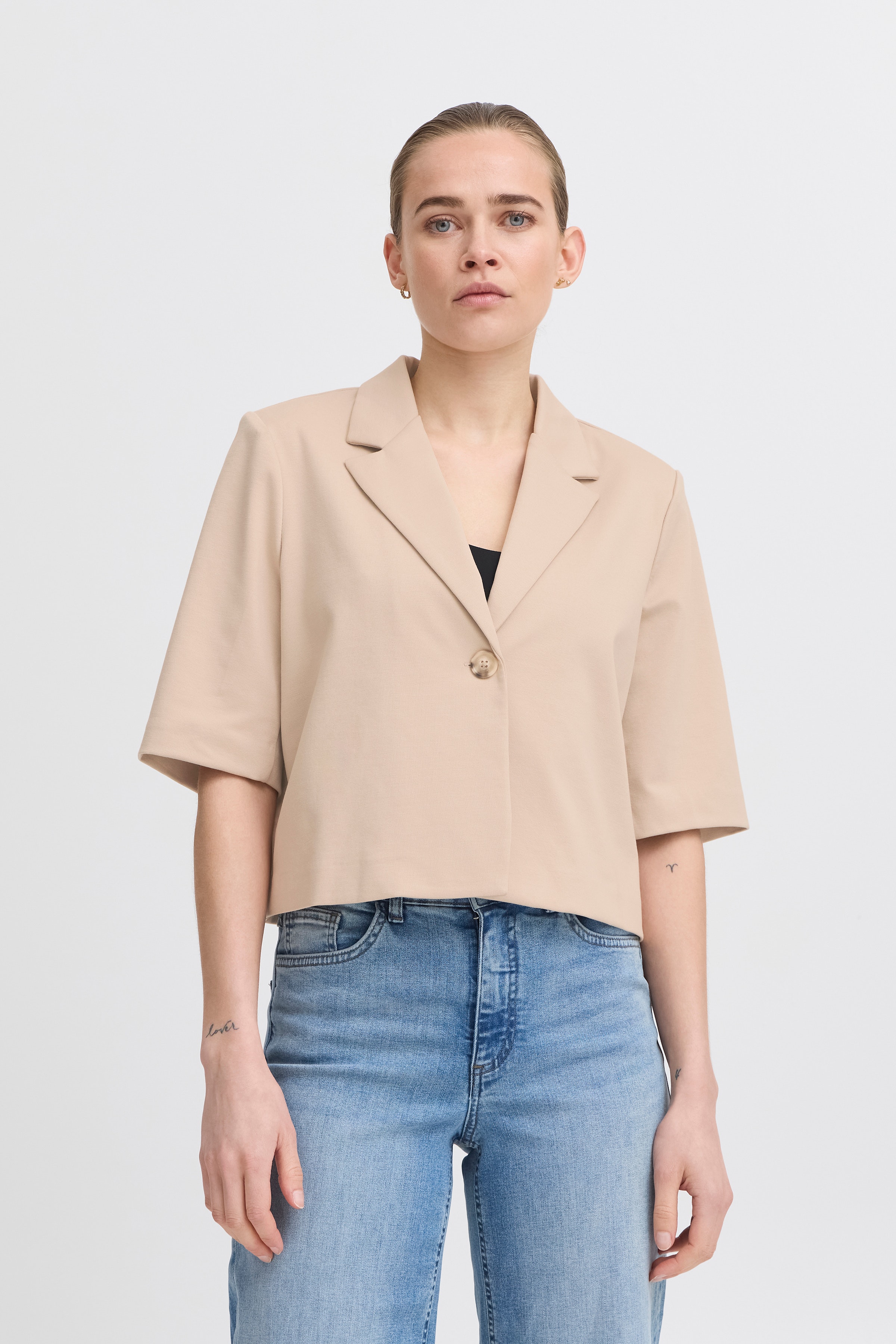 IHKATE CROPPED Blazer LOOKBOOK FRONT 20123679-151308