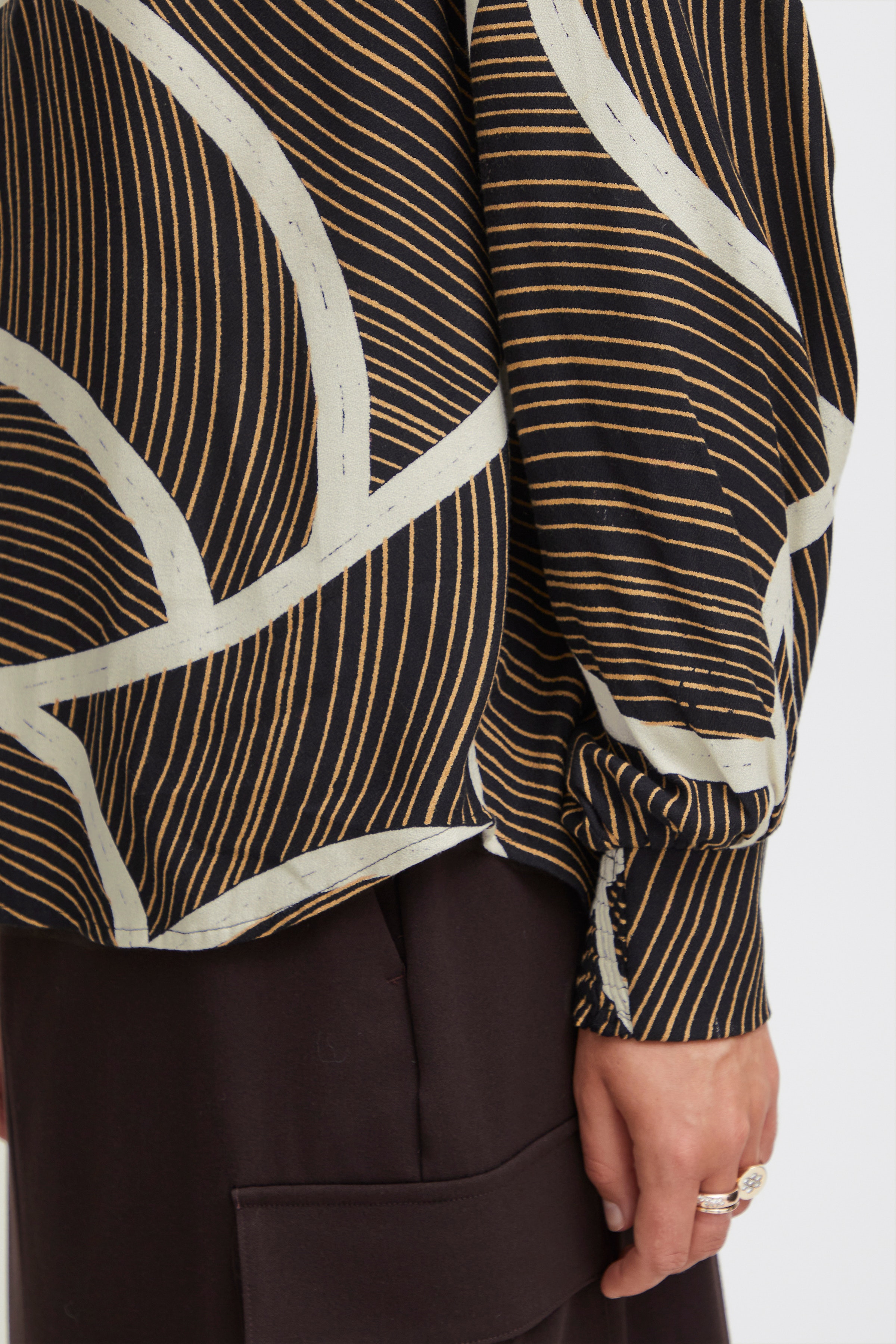 FRGITA Blus LOOKBOOK DETAIL 20612675-202390