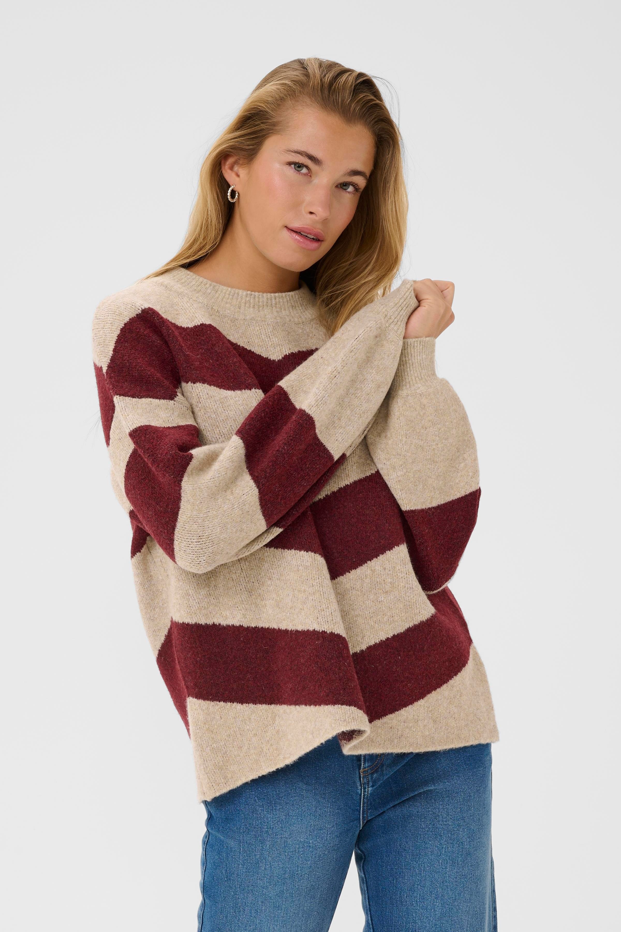 KAverana Pullover LOOKBOOK FRONT 10509061-108774