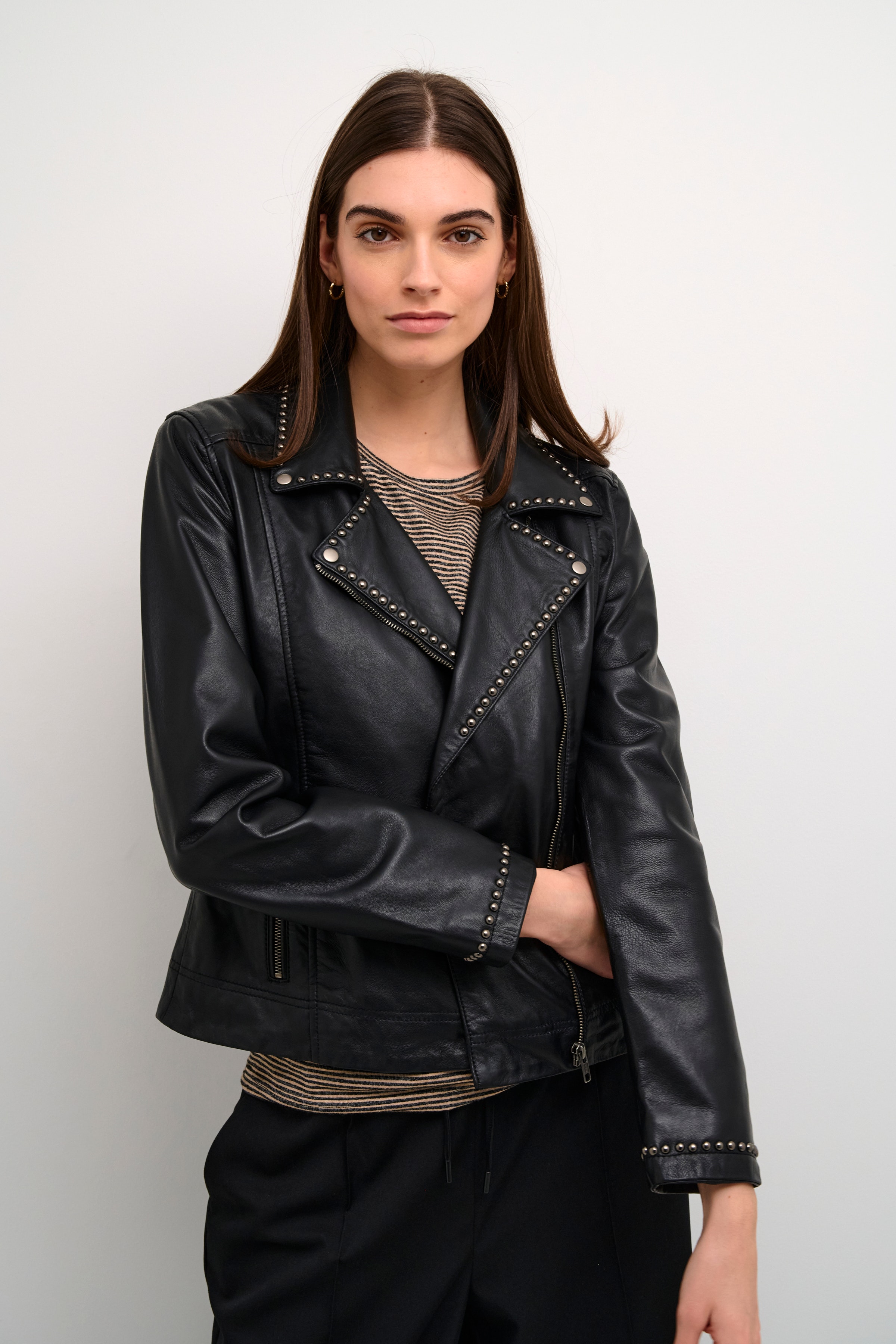 CUcanja Leather jacket LOOKBOOK FRONT 50110985-500012