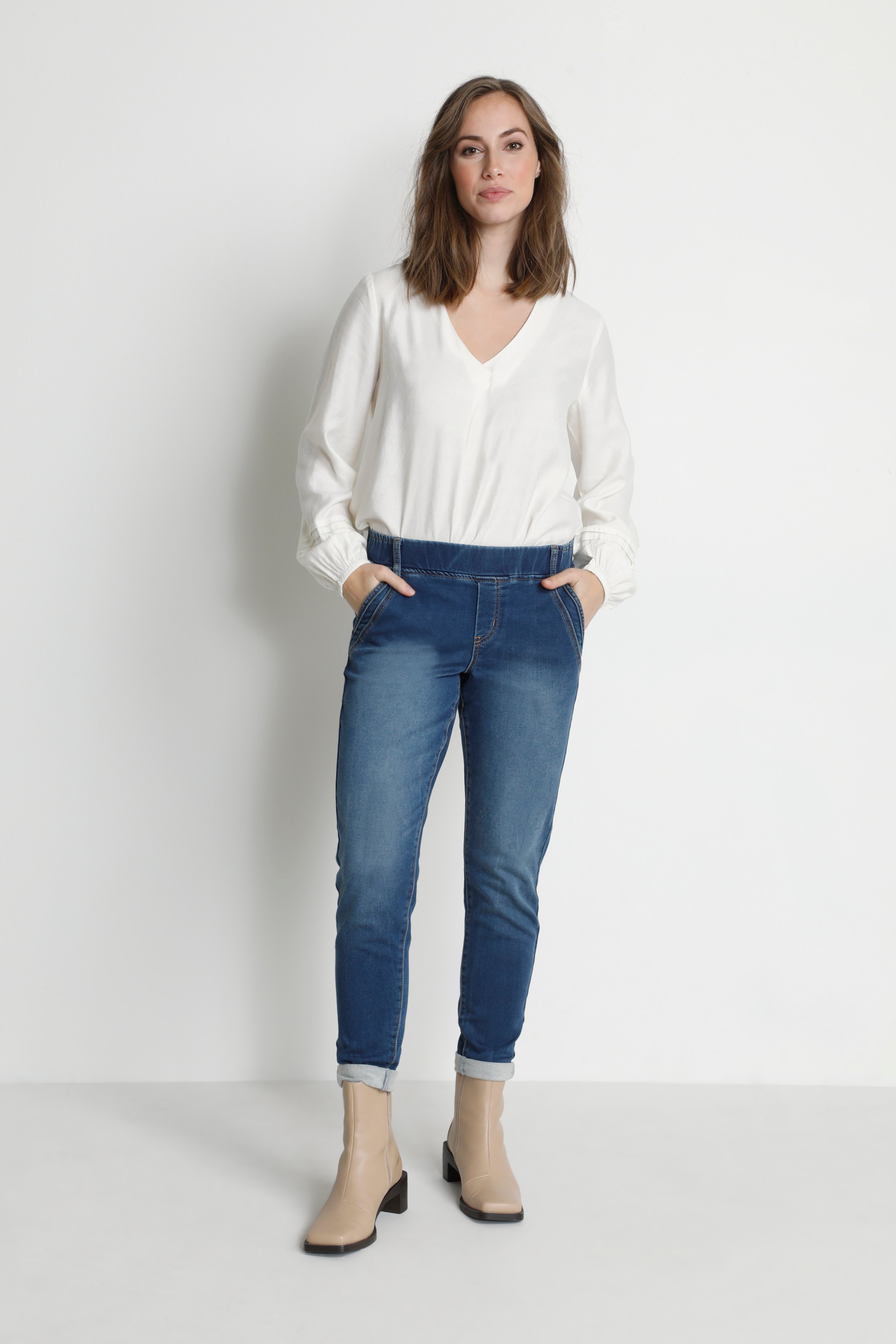 CRDinja Jeans LOOKBOOK FRONT 10610091-100114