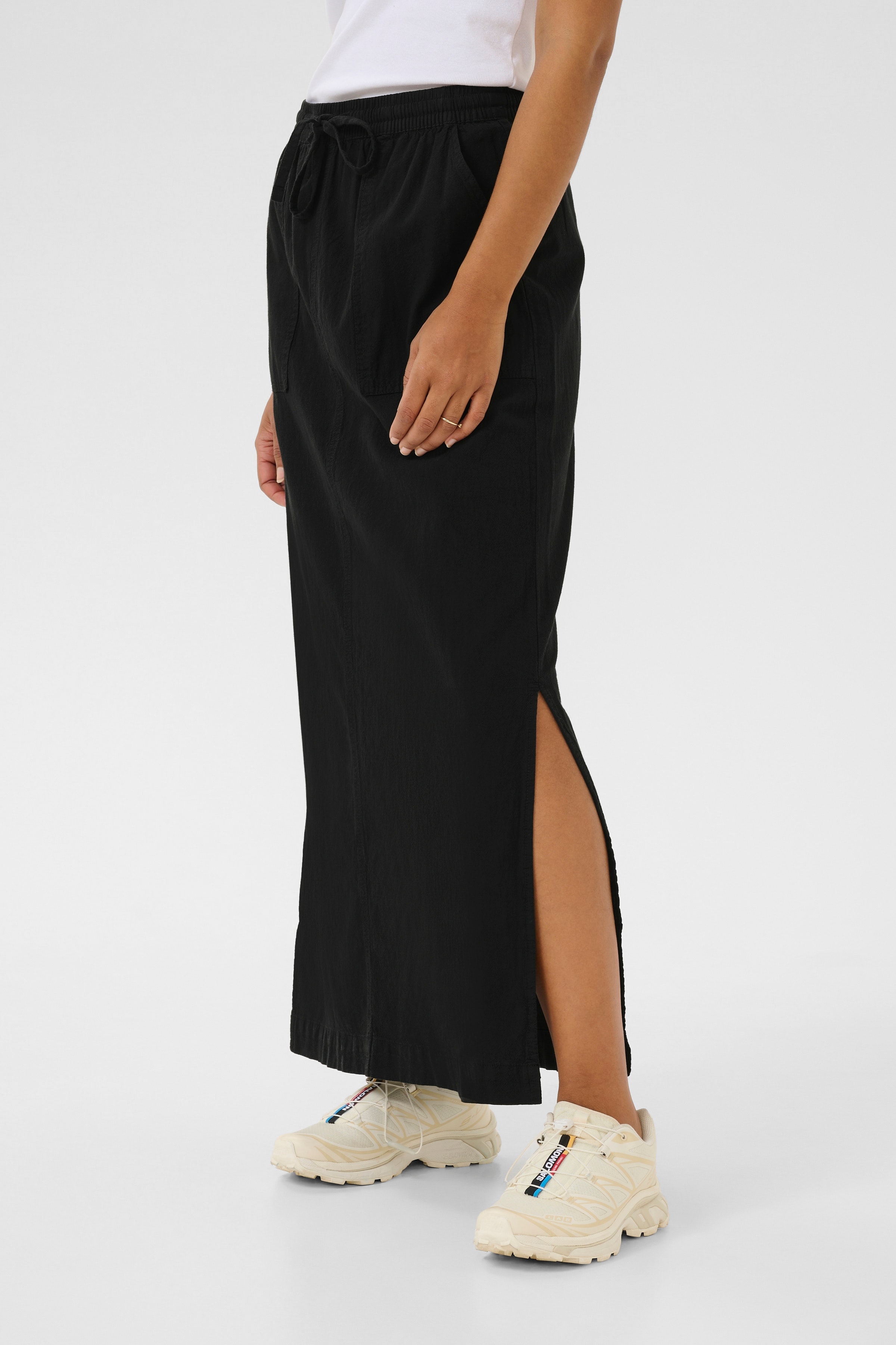 KAnaya Kjol LOOKBOOK FRONT 10509504-100121