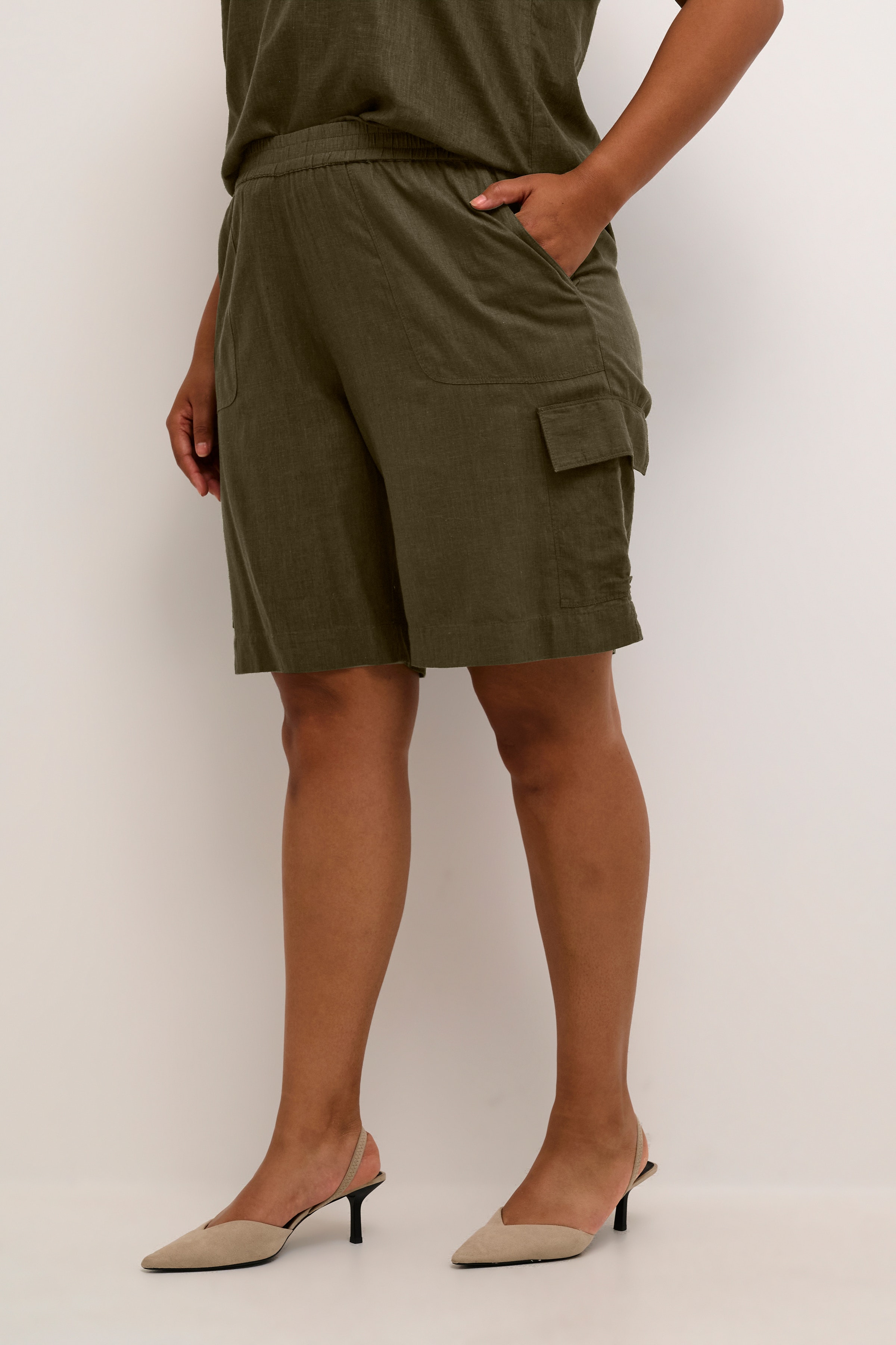 KCmille Shorts en Lin LOOKBOOK FRONT 10582217-190414