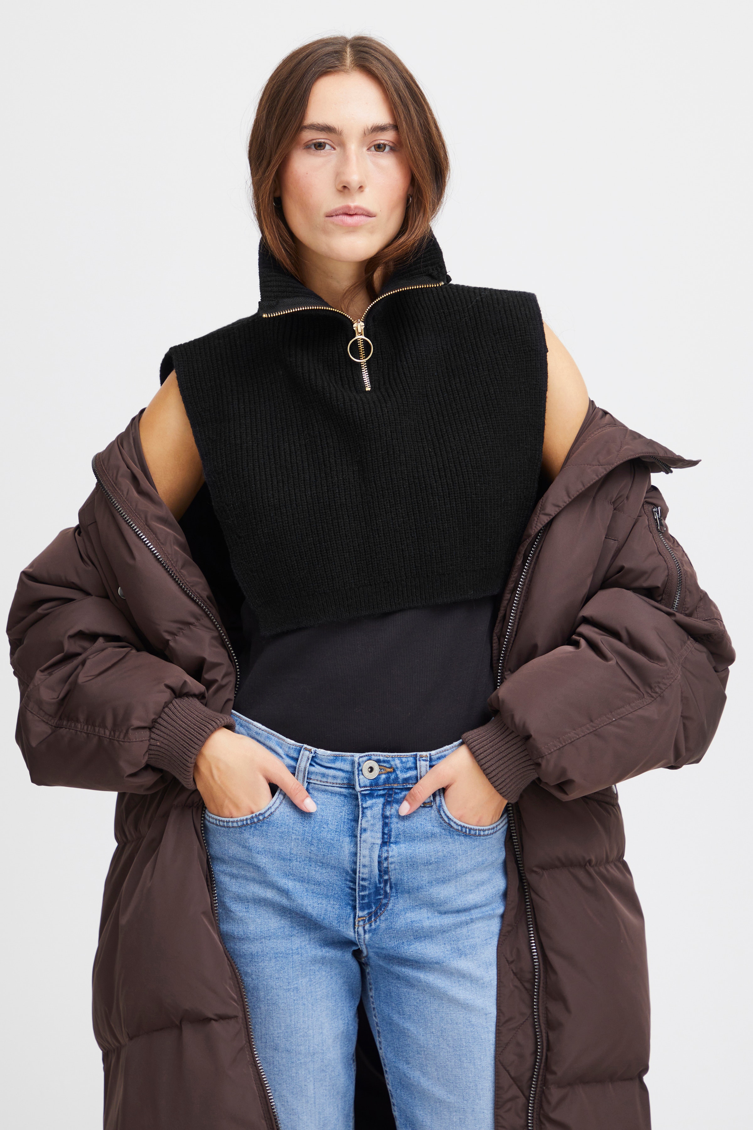 IAOSAKA Hals LOOKBOOK FRONT 20115281-194008