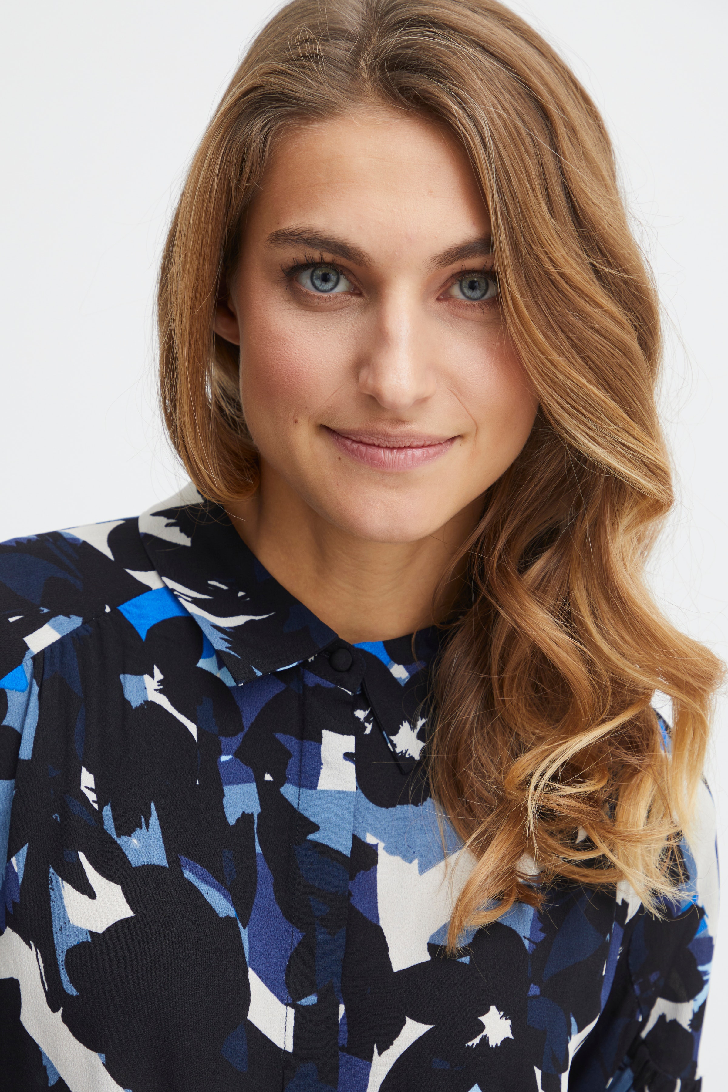 FRHELENA Skjorte LOOKBOOK DETAIL 20611635-200664