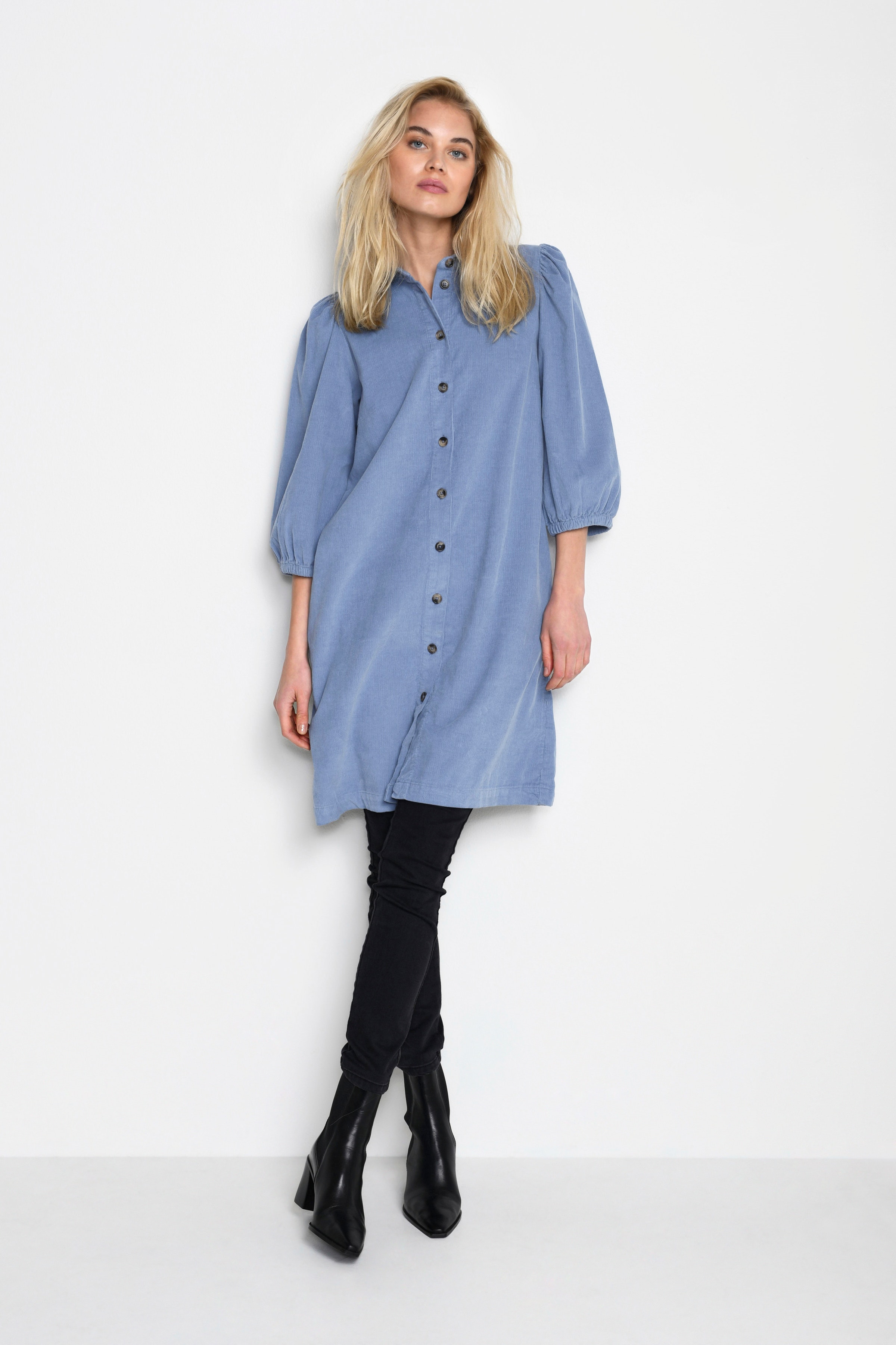 KAeva Kjole LOOKBOOK FRONT 10506785-174015