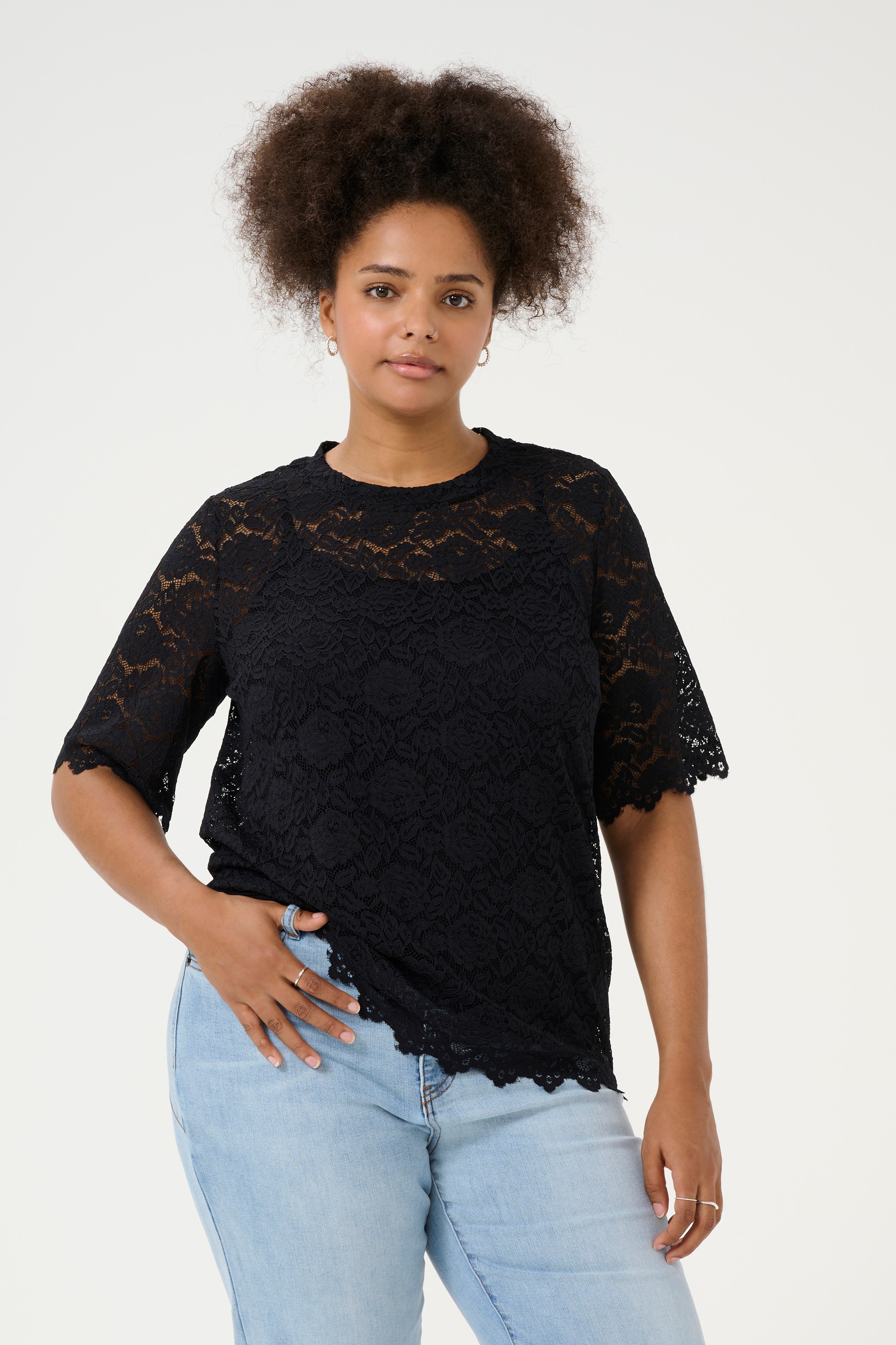 KCjaida T-shirt LOOKBOOK FRONT 10583068-100121