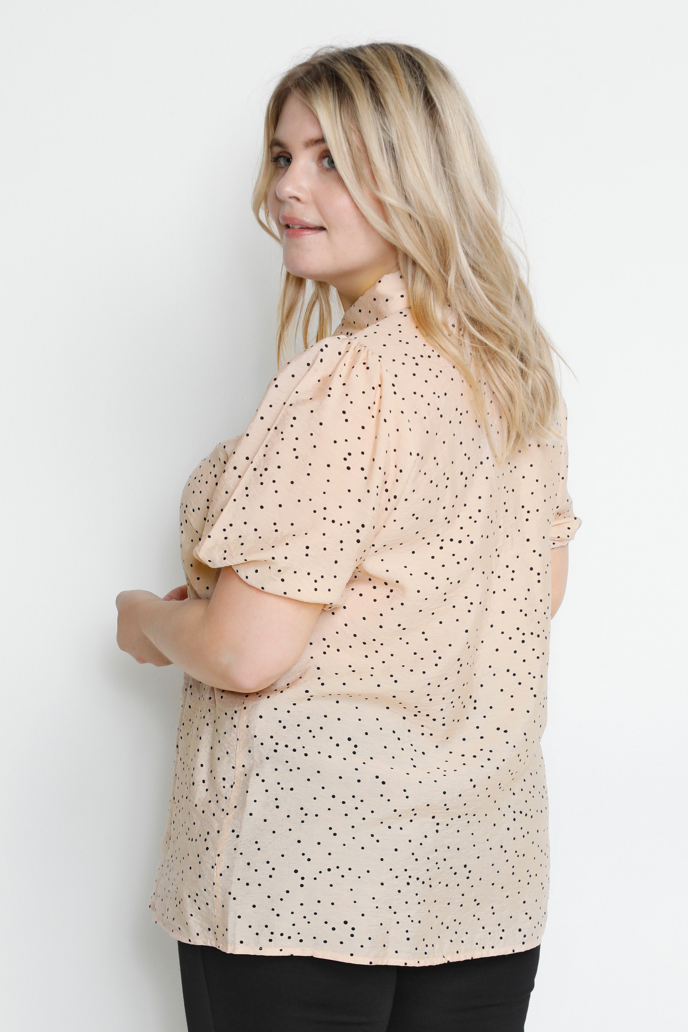 KCdiana Skjorta LOOKBOOK BACK 10580941-102902