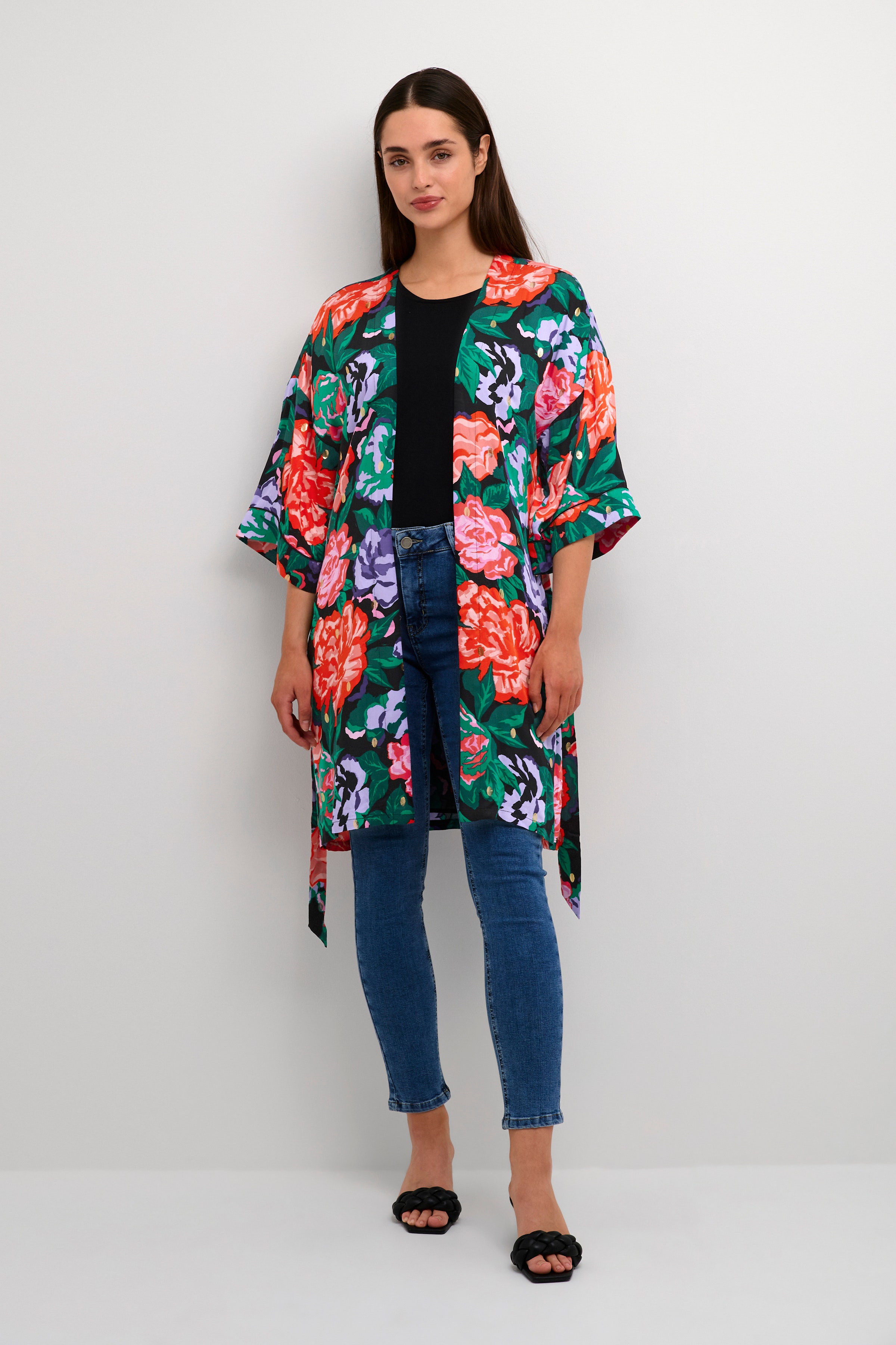 CUvirna Kimono LOOKBOOK FRONT 50109820-163823