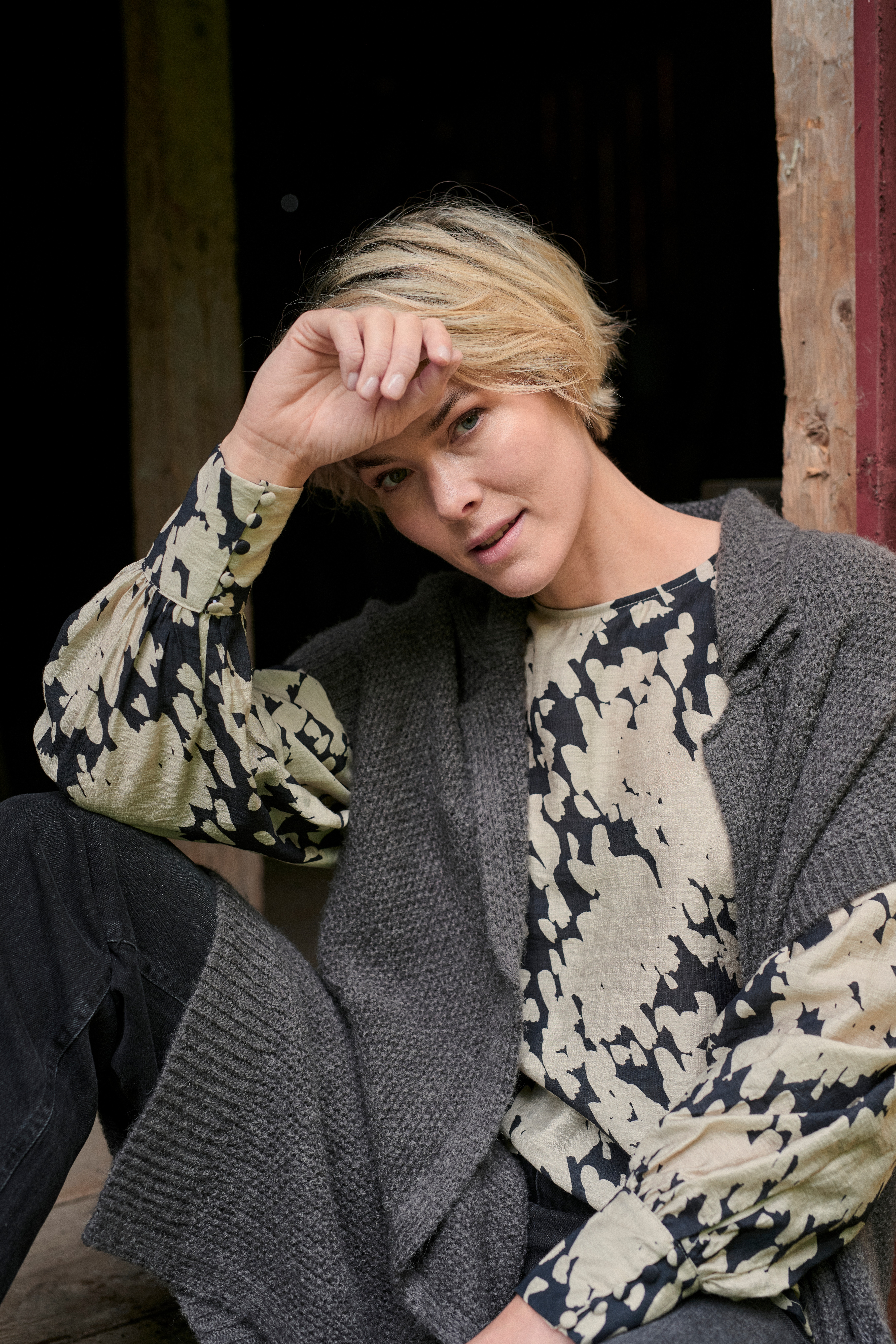 KAlouise Blus LOCATION NONE 10508990-106289