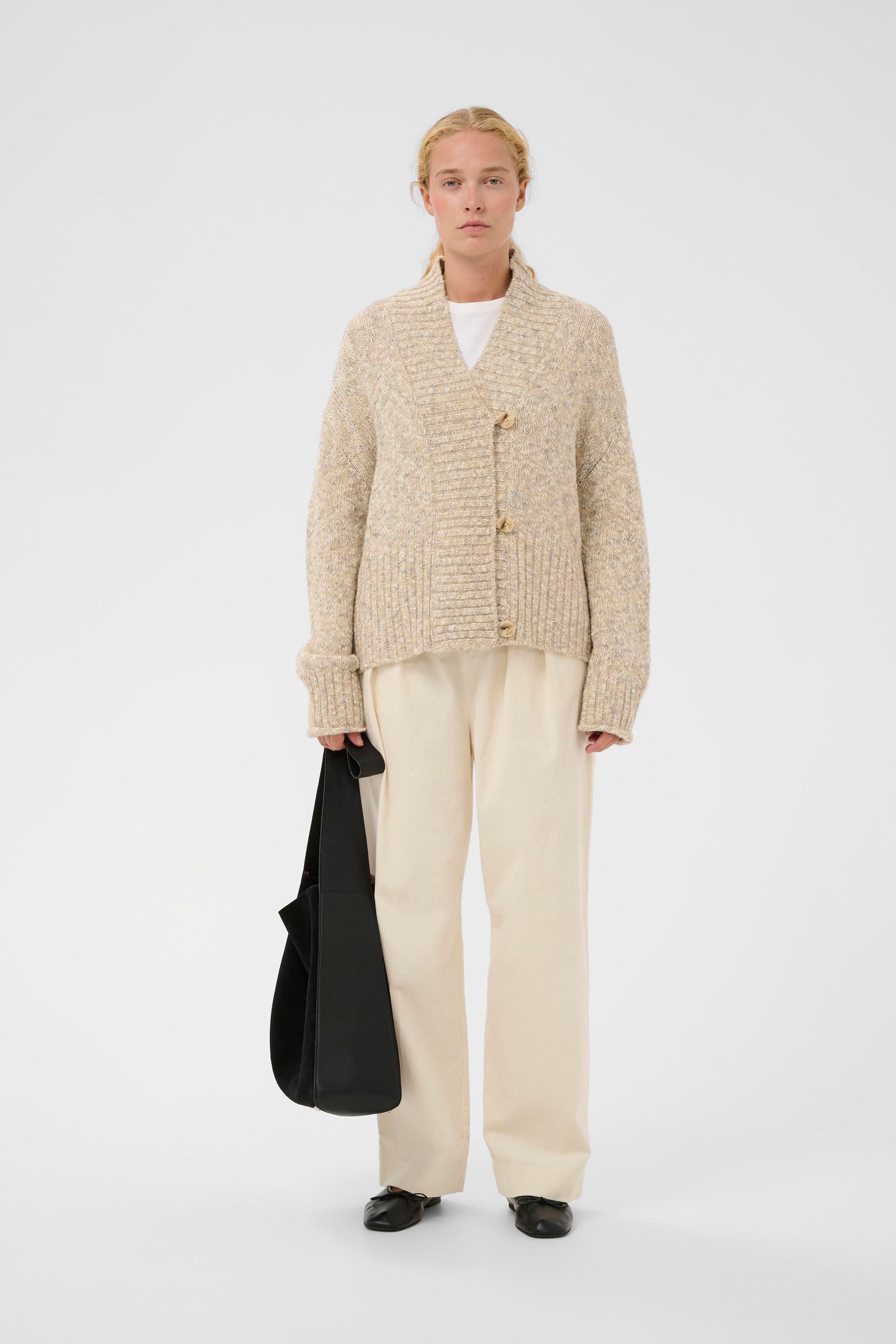 NELLYIW Cardigan LOOKBOOK FRONT 30112048-1304031