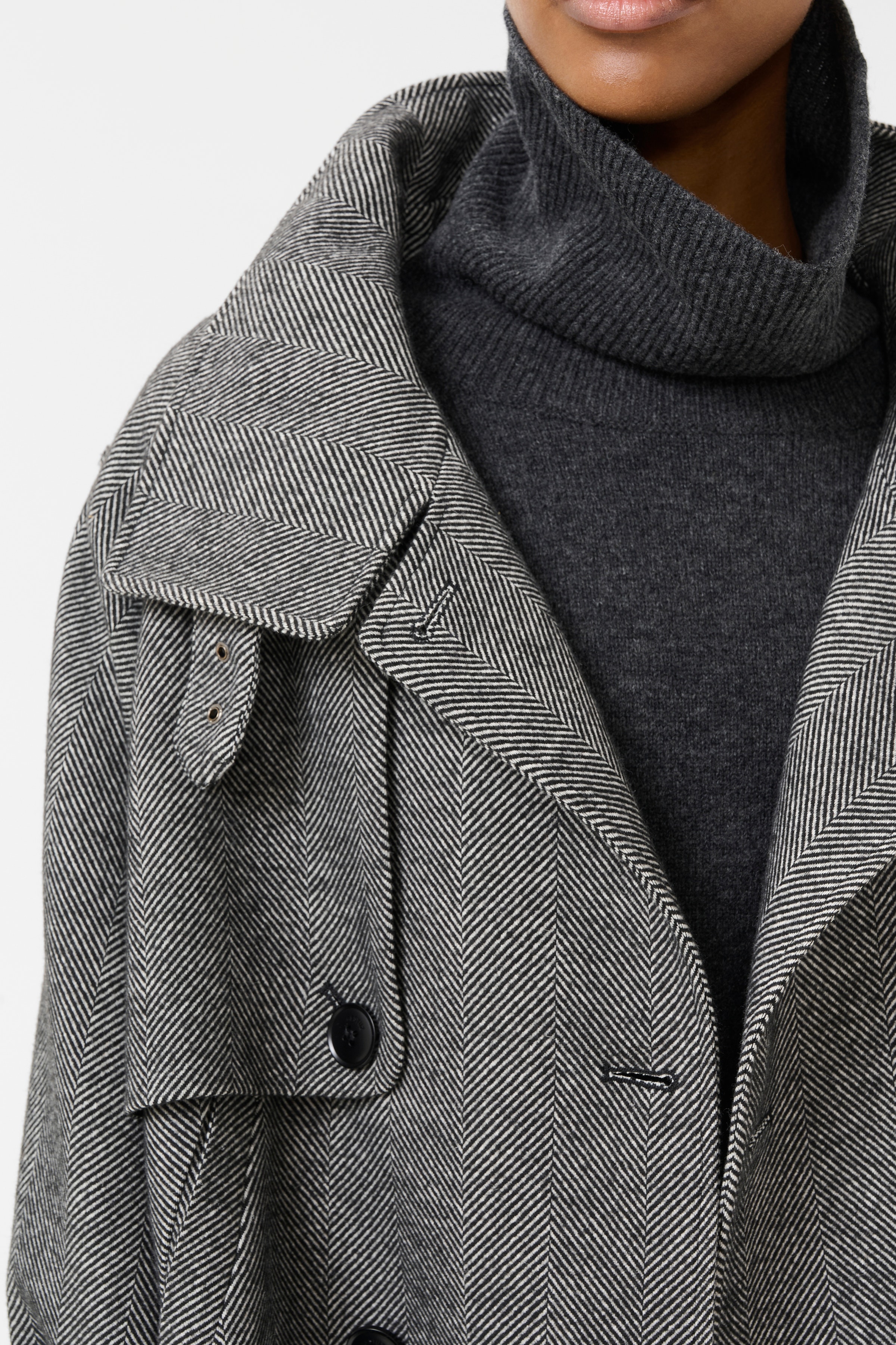 GZavic Outerwear LOOKBOOK DETAIL 10910324-107732