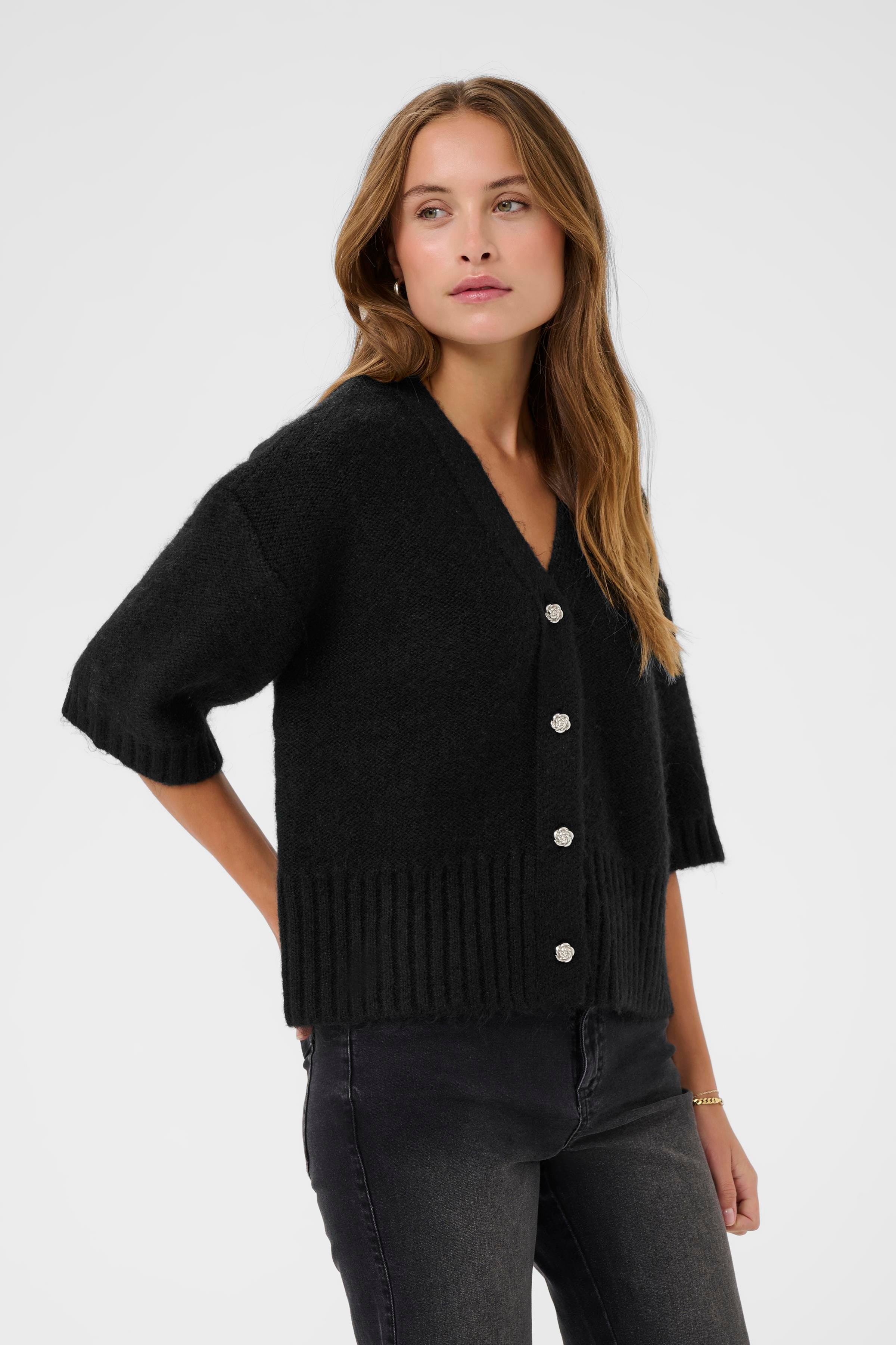 KAlabis Cardigan LOOKBOOK FRONT 10510680-100121