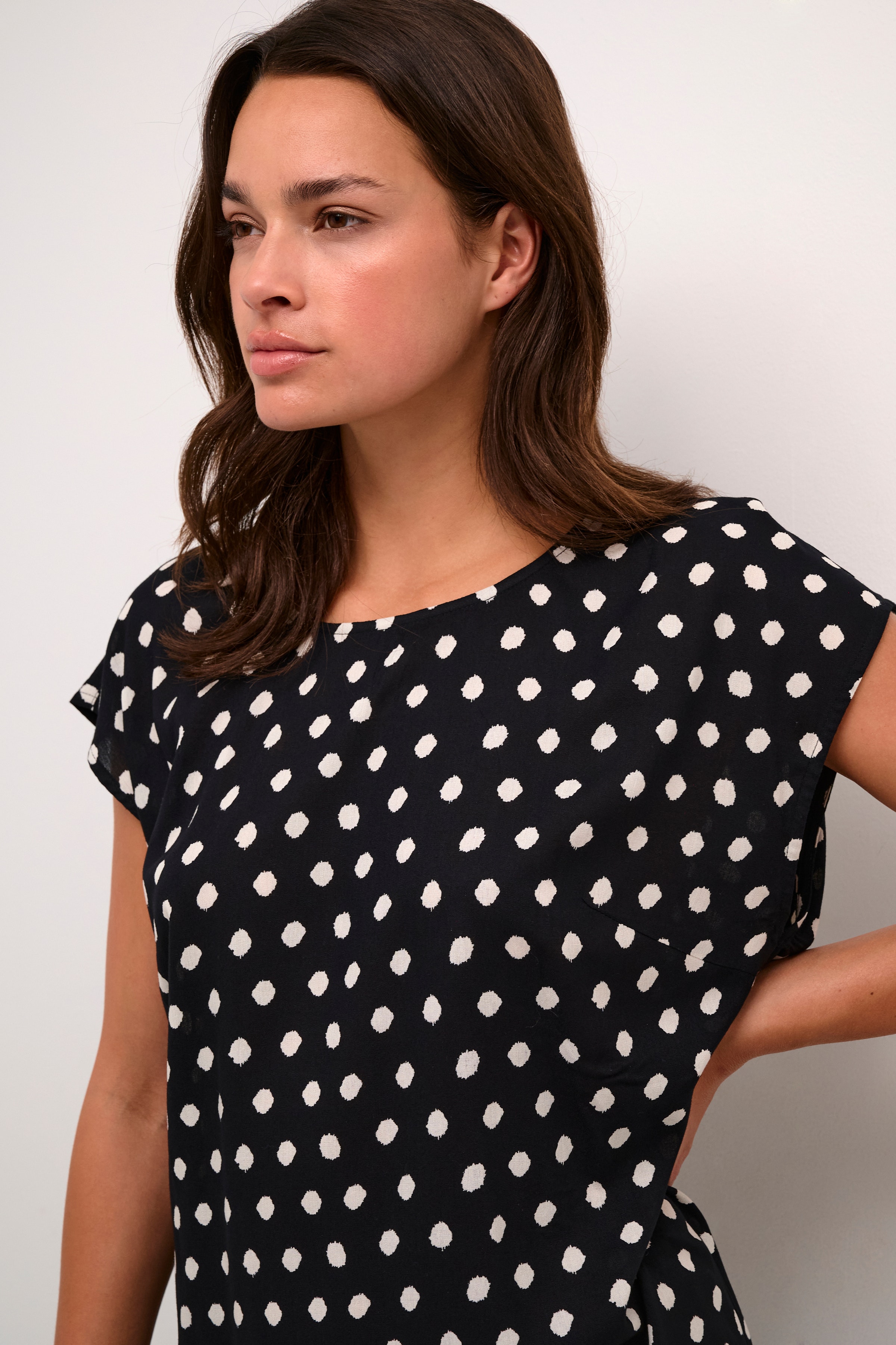 BPolina Bluse LOOKBOOK DETAIL 10590738-106545B