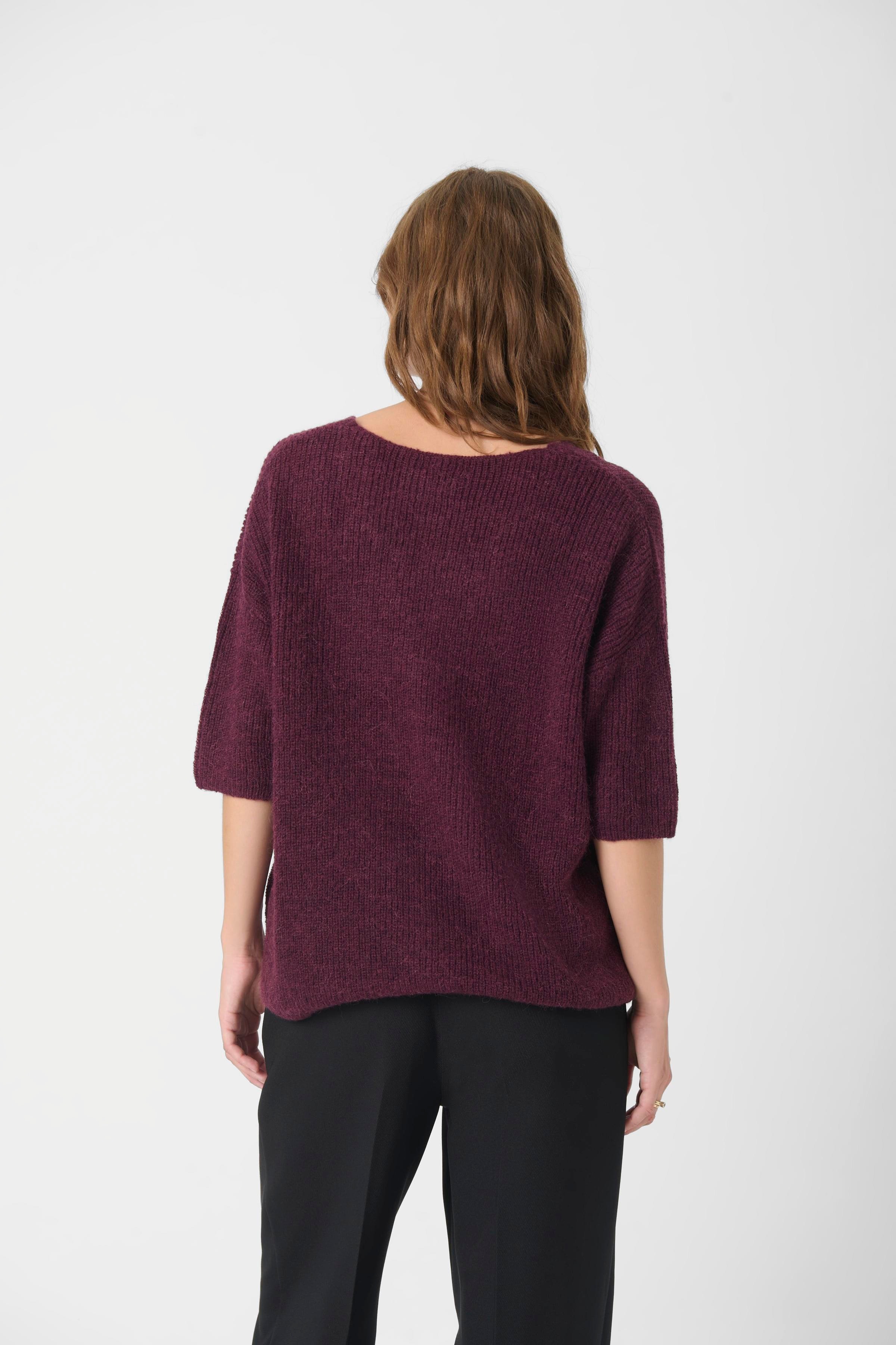 Tuesday Pullover LOOKBOOK BACK 30400427-192118