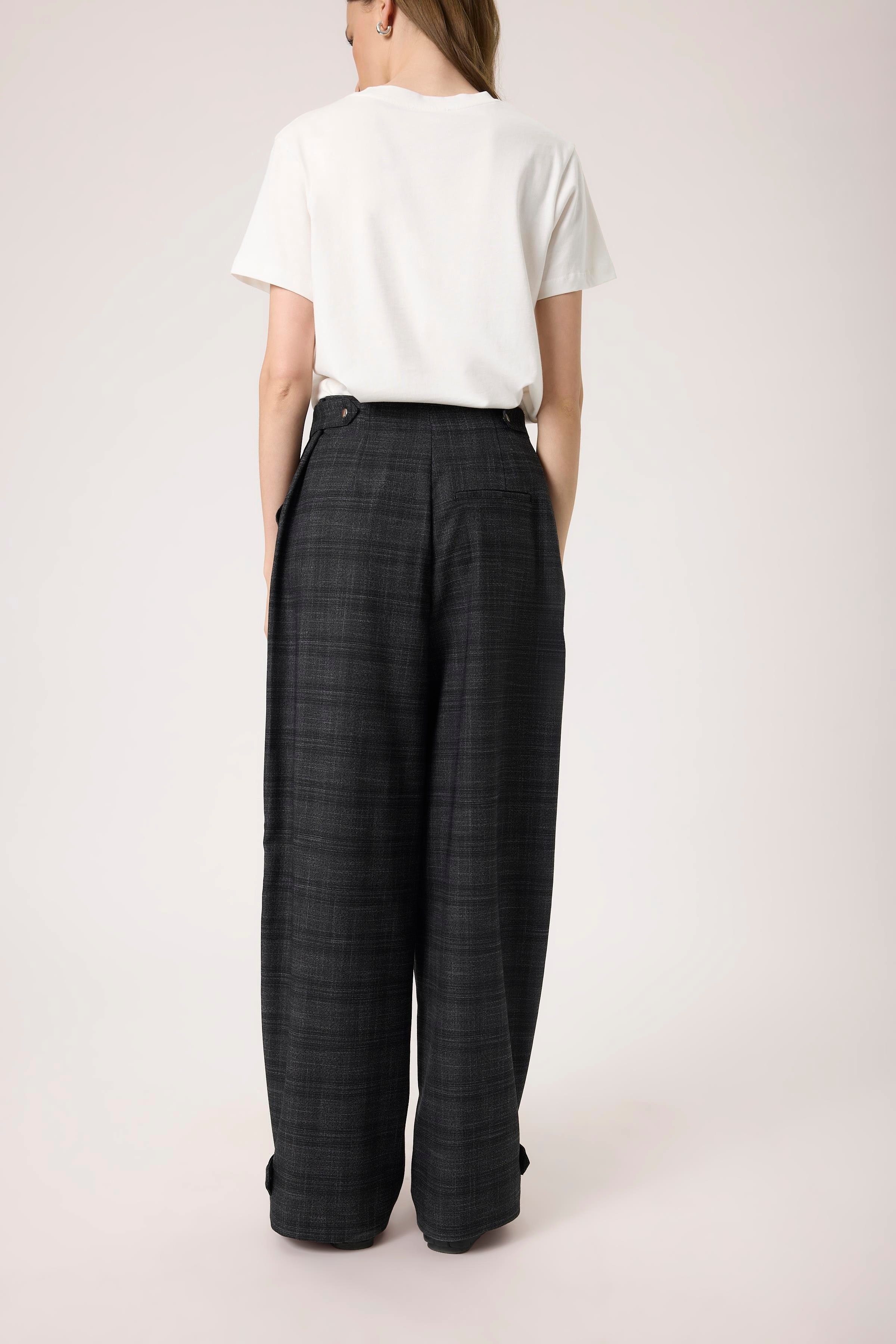 SLEvonne Hose LOOKBOOK BACK 30408723-304333