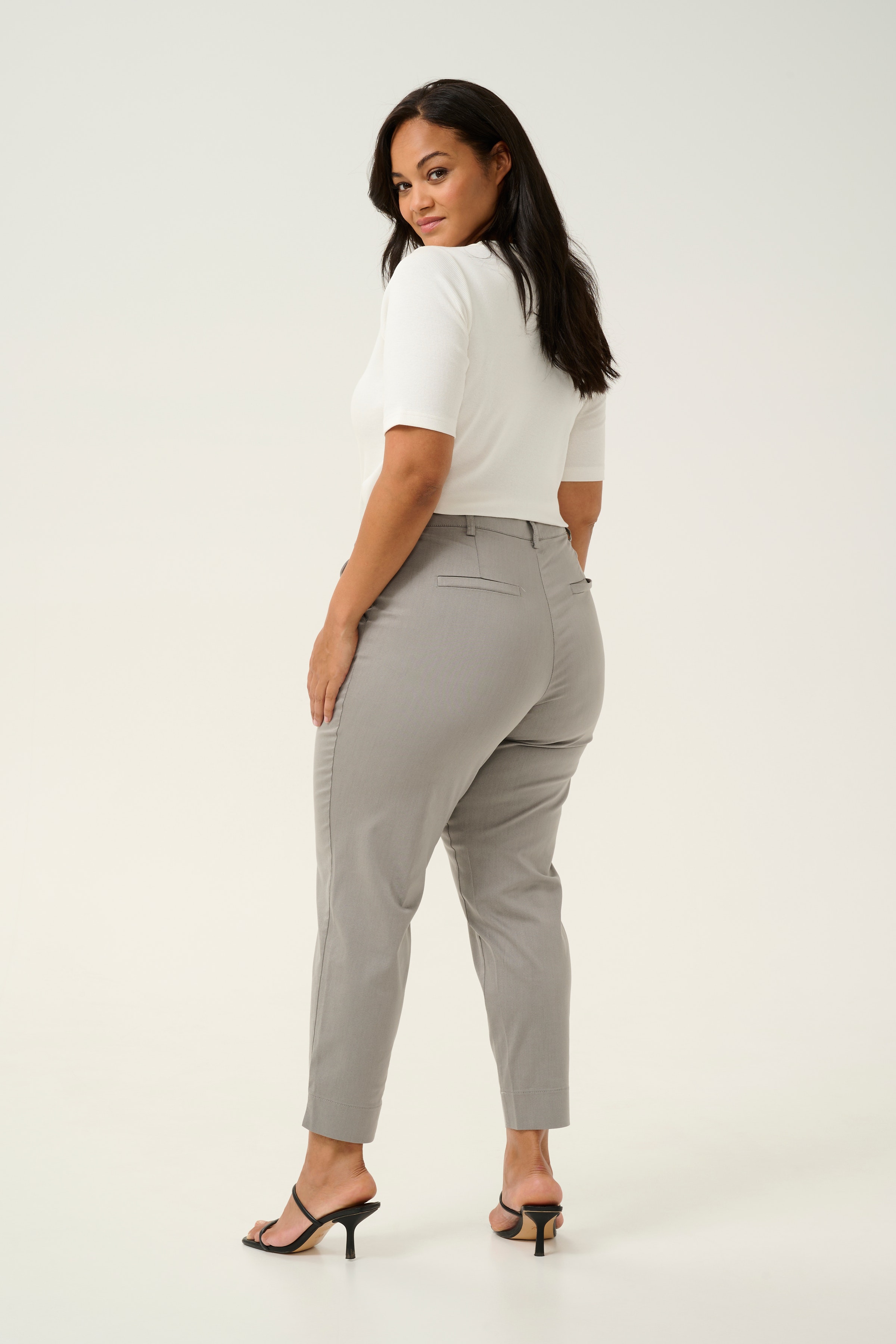 KCleana Trousers LOOKBOOK BACK 10581546-171500