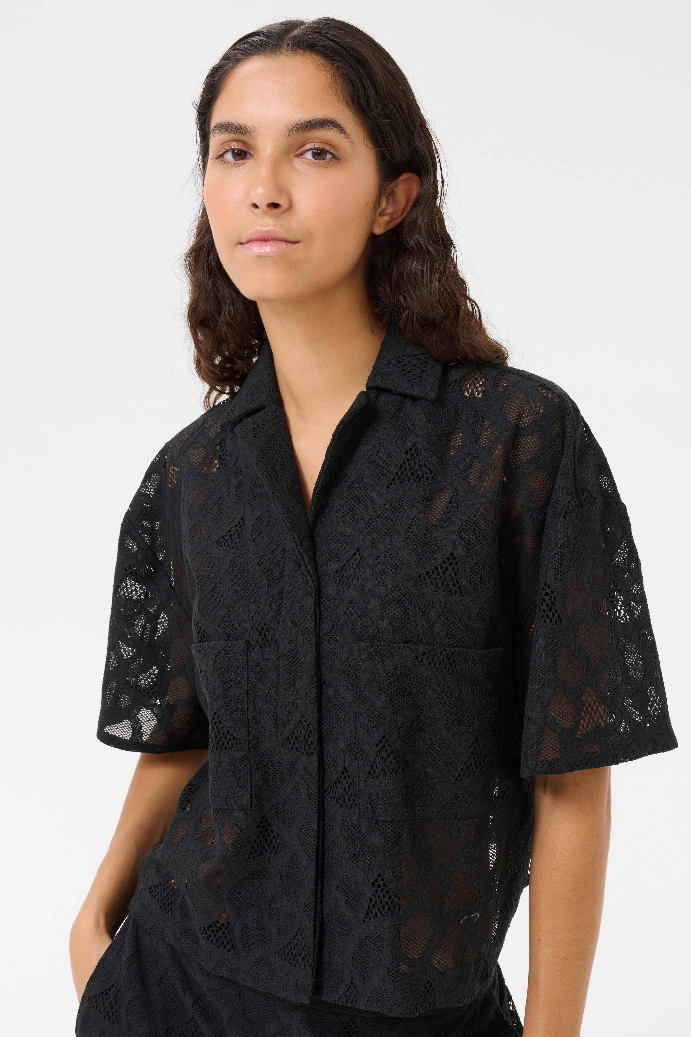KBAudrey Lace shirt
 LOOKBOOK FRONT 10105546-194008