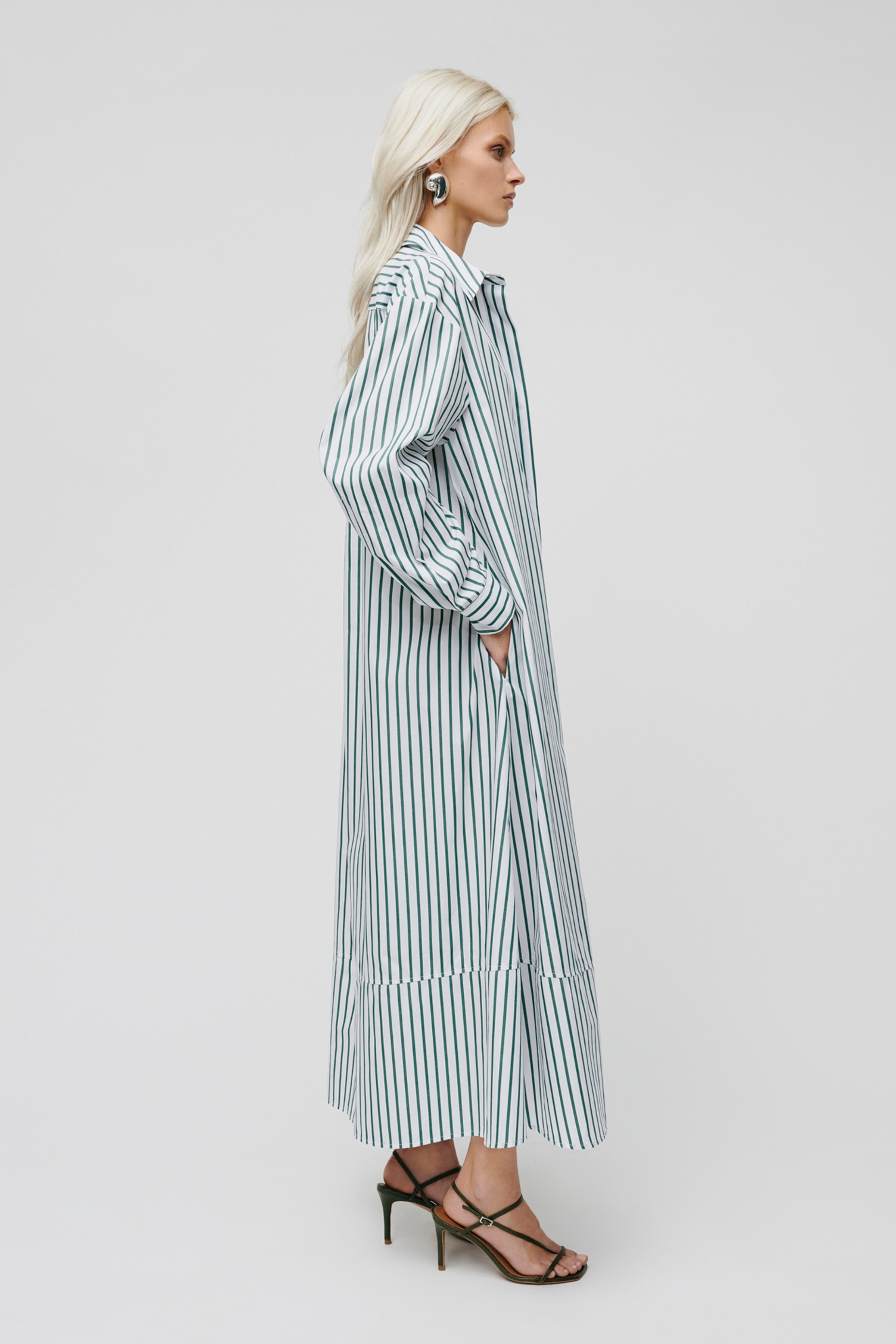 DINA Kjole LOOKBOOK FRONT 30600407-MC2100