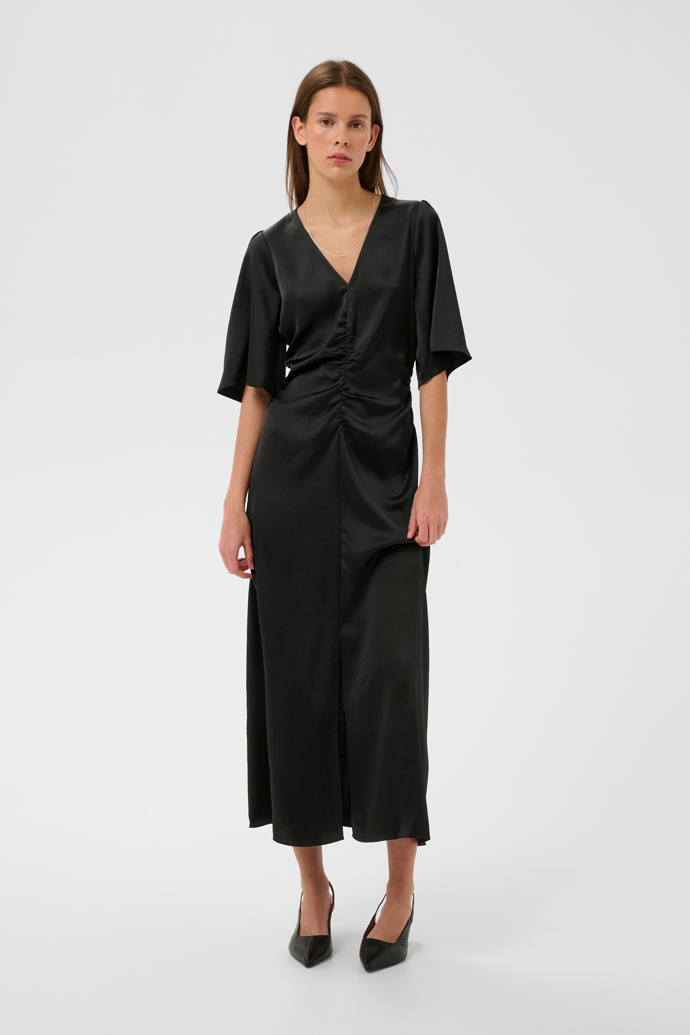 SendraIW Fitted Jurk LOOKBOOK FRONT 30110791-194008