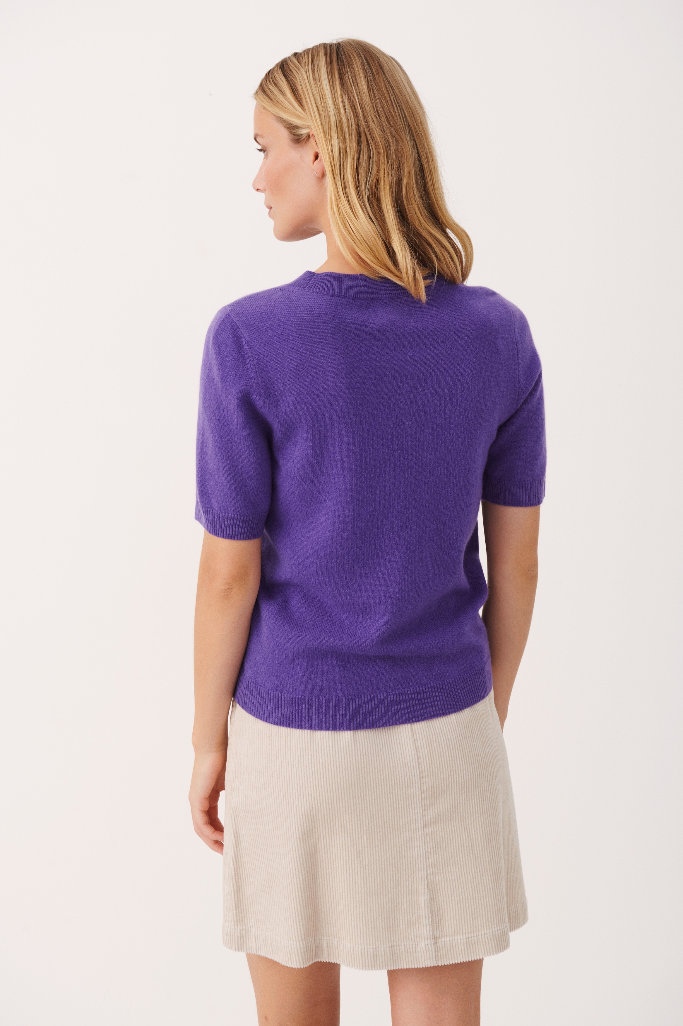 EverlottaPW Short-sleeved cashmere sweater LOOKBOOK BACK 30307338-183838