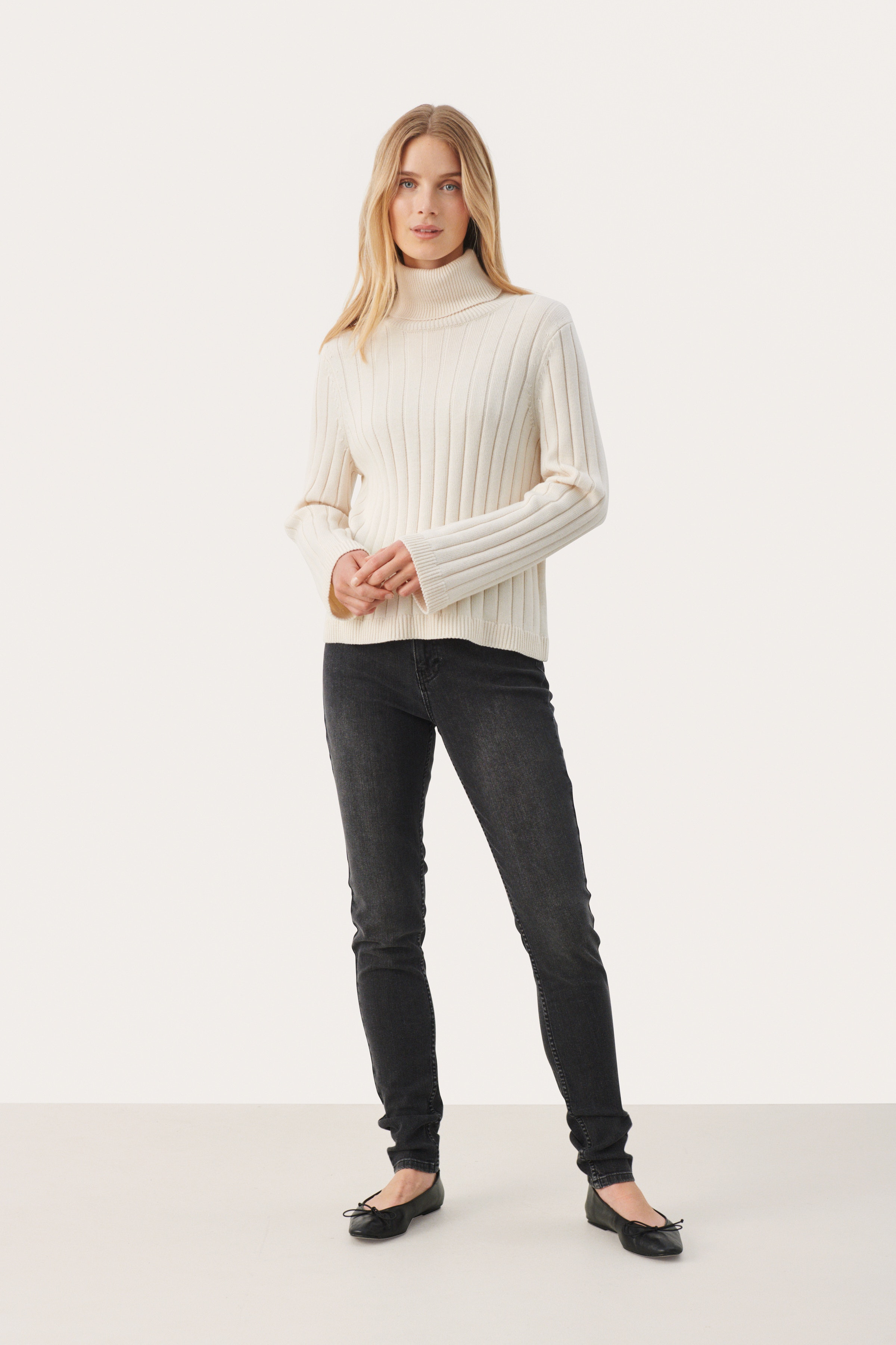 CallunaPW Pullover LOOKBOOK FRONT 30307967-120304