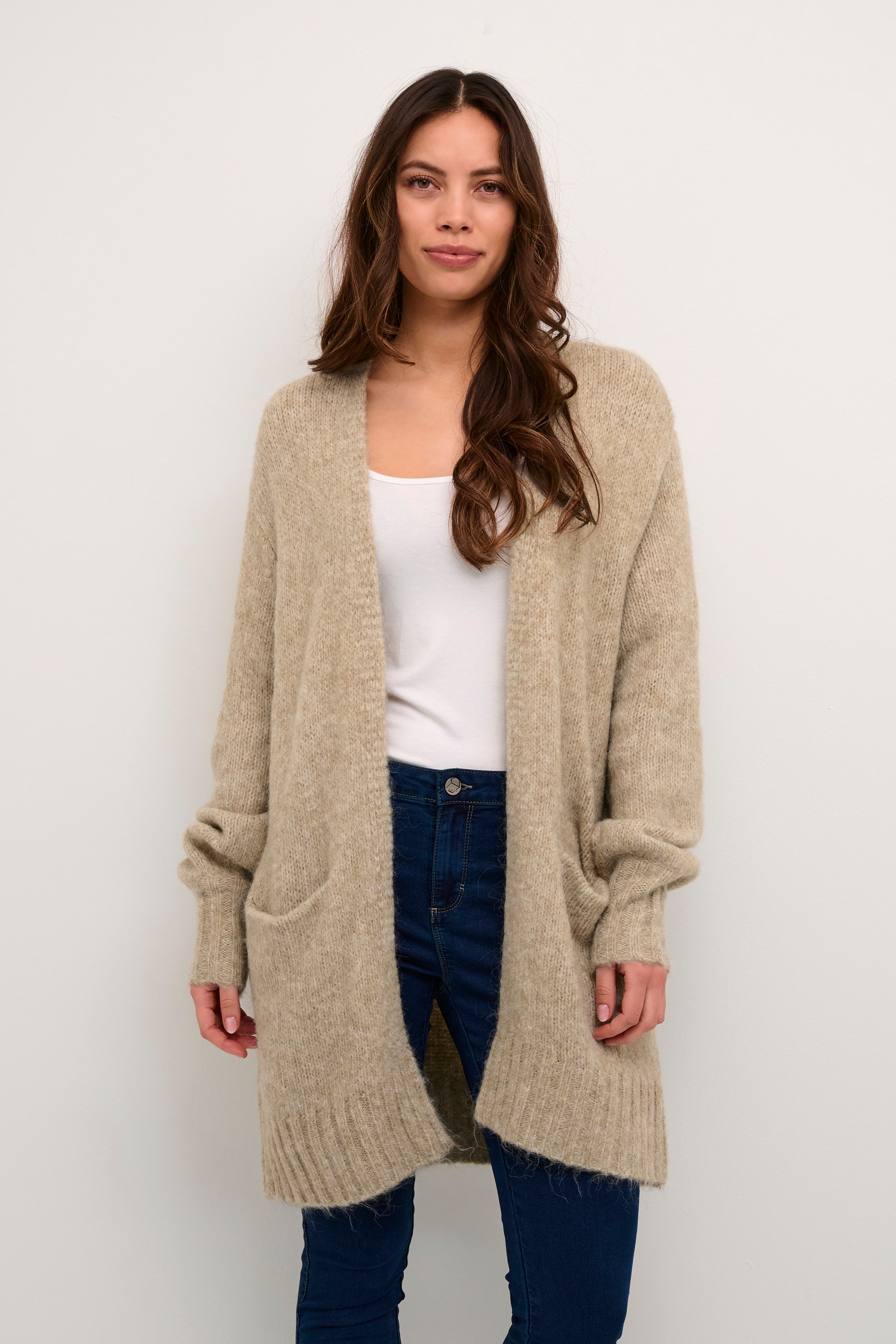 KAalioma Cardigan LOOKBOOK FRONT 10505567-1513051
