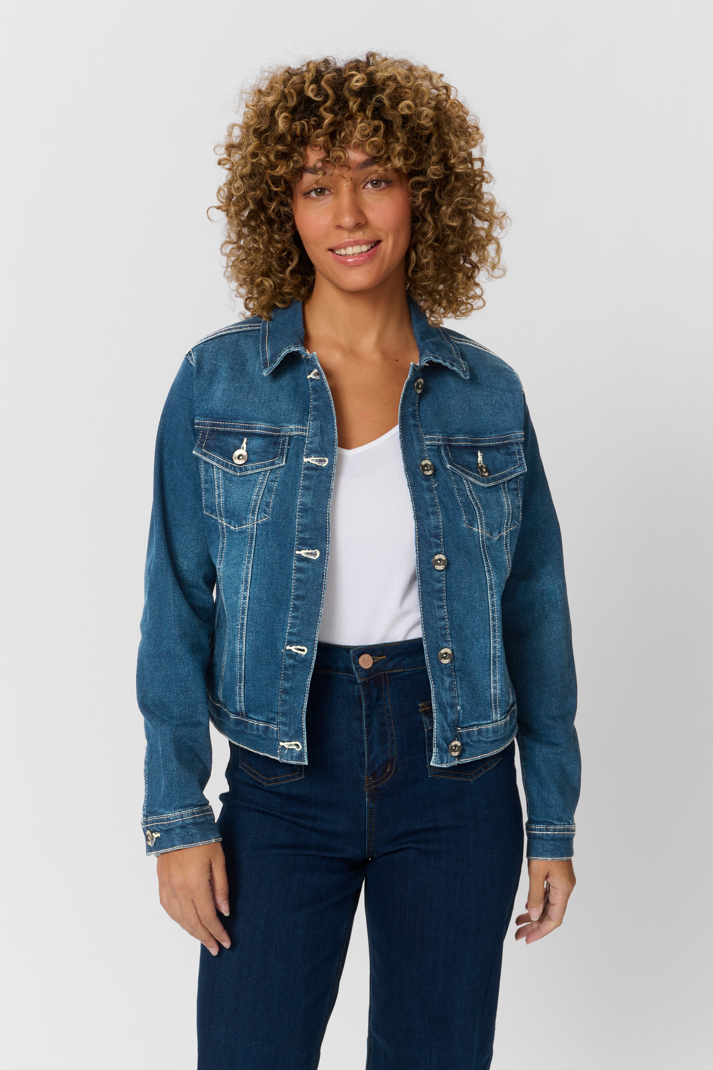 CRLisa Denimjacke LOOKBOOK FRONT 10650245-62505