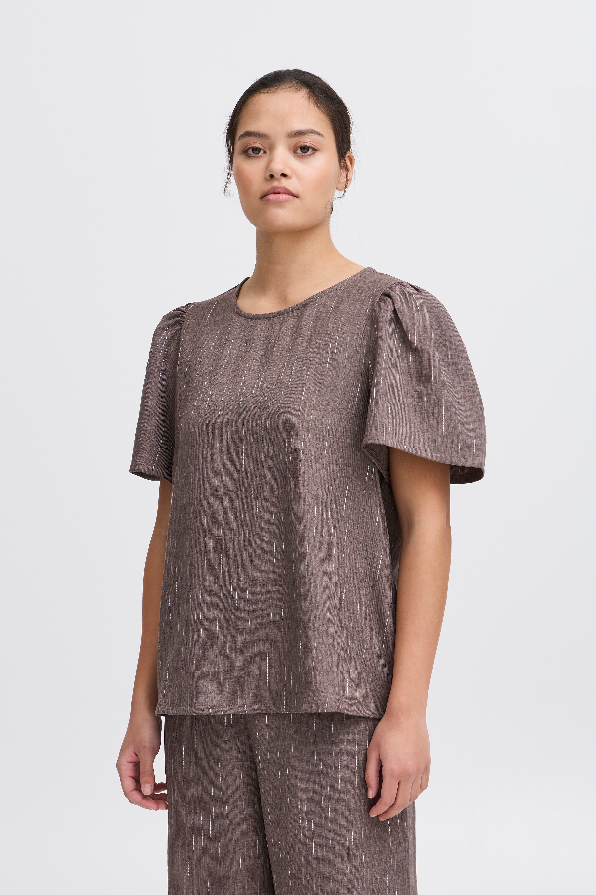 IXREMI T-shirt LOOKBOOK FRONT 20123697-205321