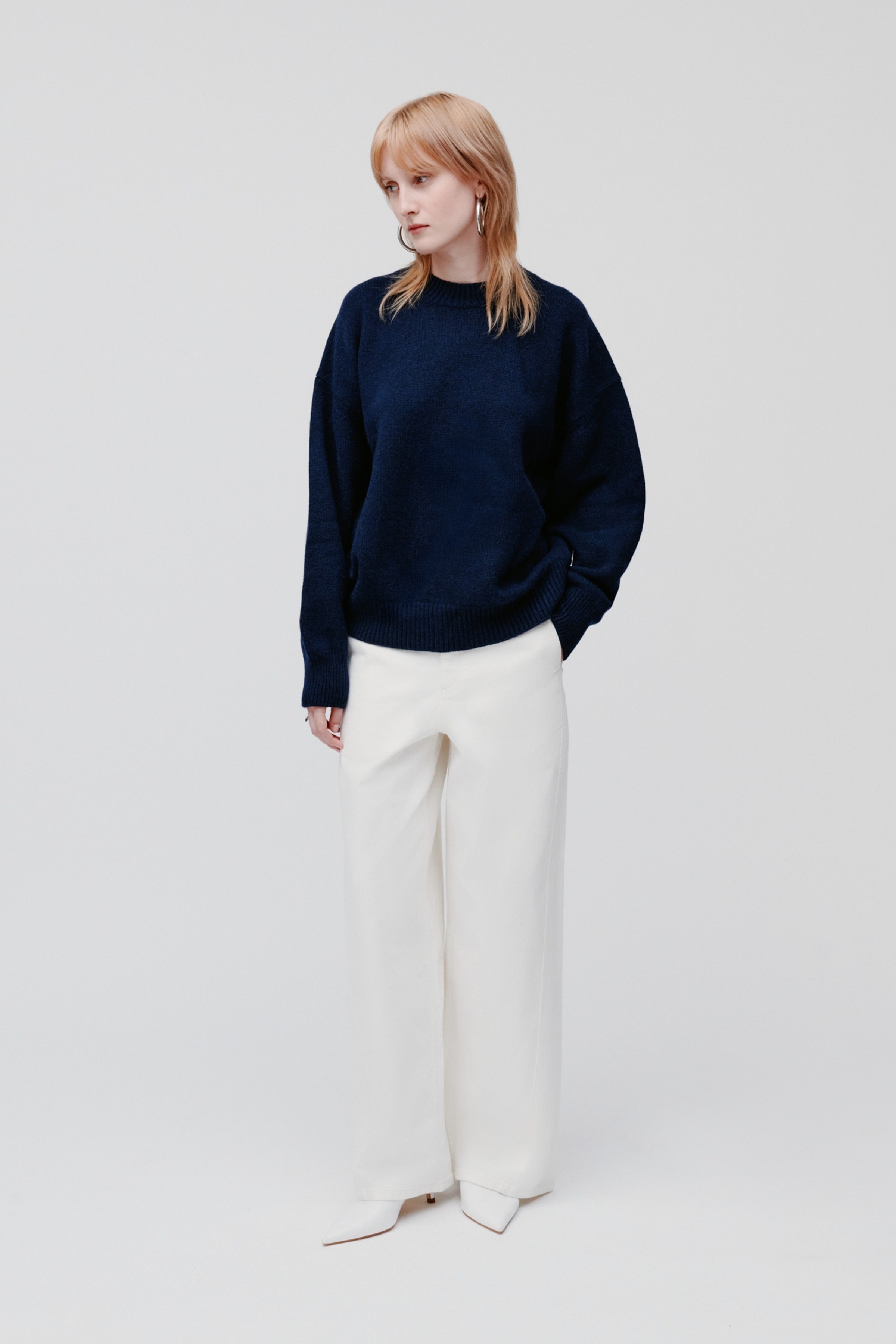 KASSIDY Pullover LOOKBOOK FRONT 30600506-BL900