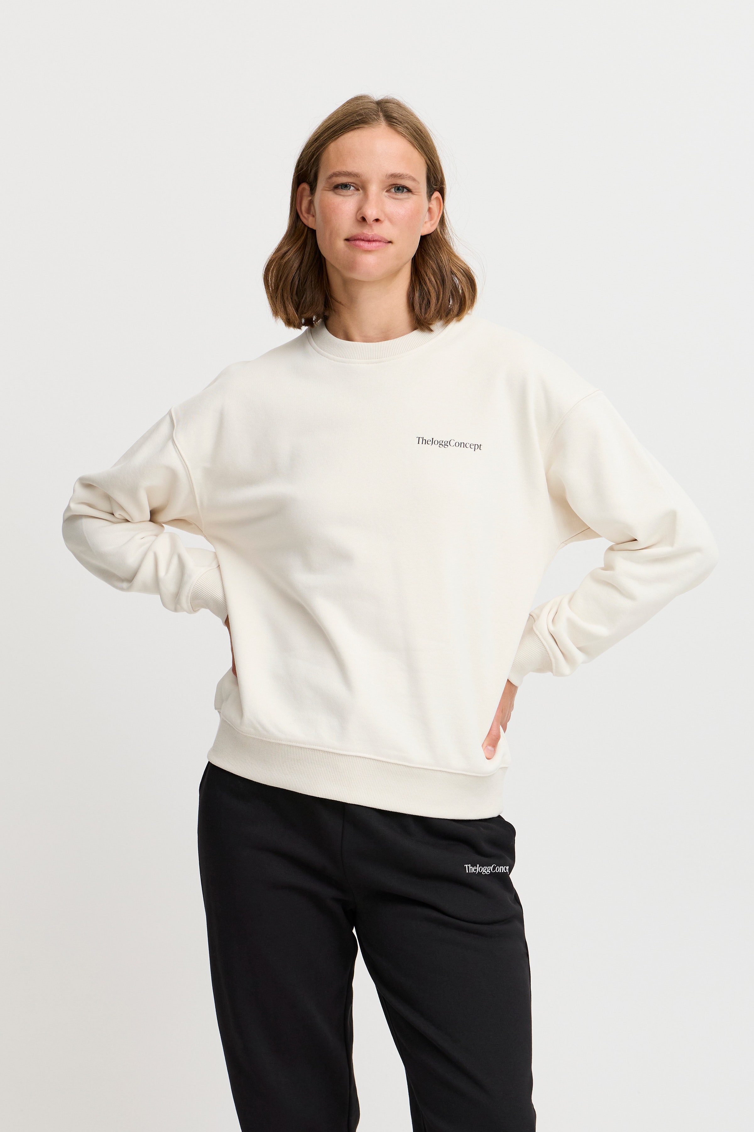 JCSAJA Sweatshirt LOOKBOOK FRONT 22800806-130905