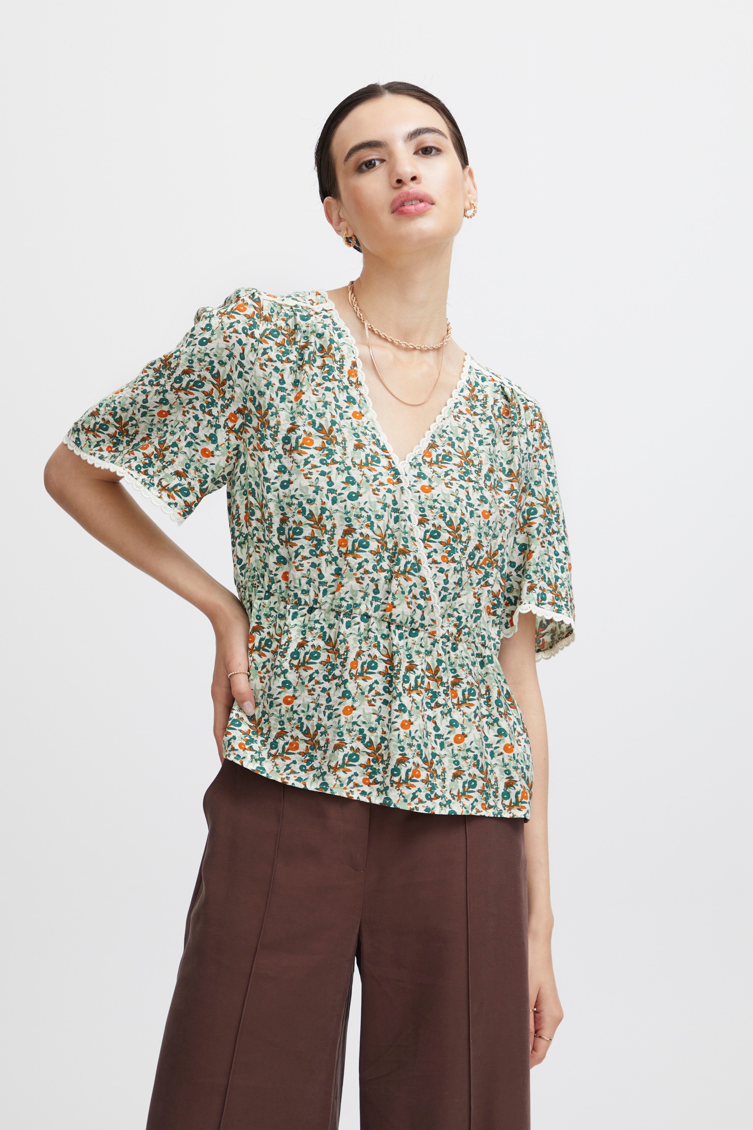 IRLULA Blouse LOOKBOOK FRONT 20119136-156316