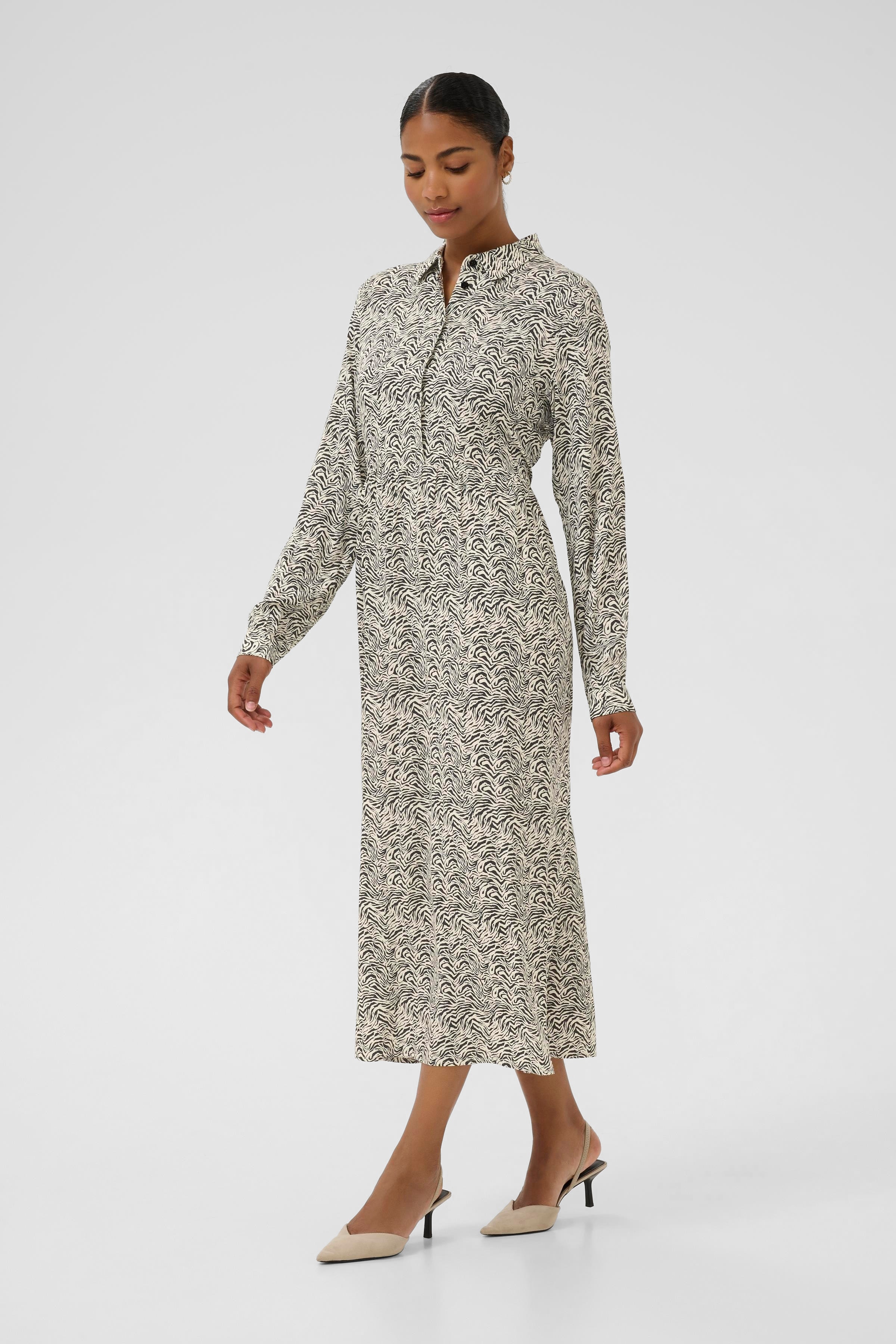 KAmiriam Rock LOOKBOOK FRONT 10510552-108215
