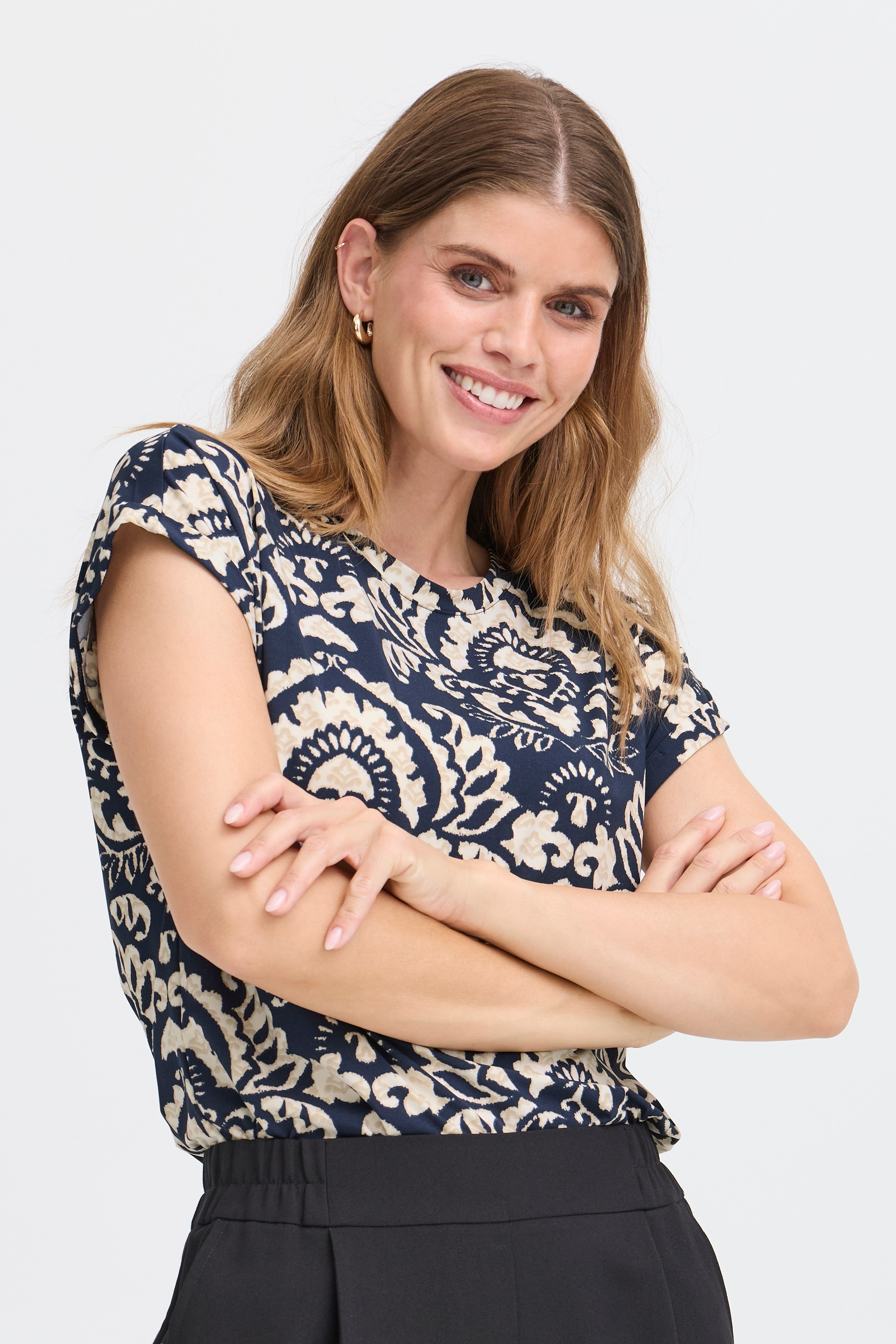 FRSEEN T-shirt LOOKBOOK FRONT 20610634-205302